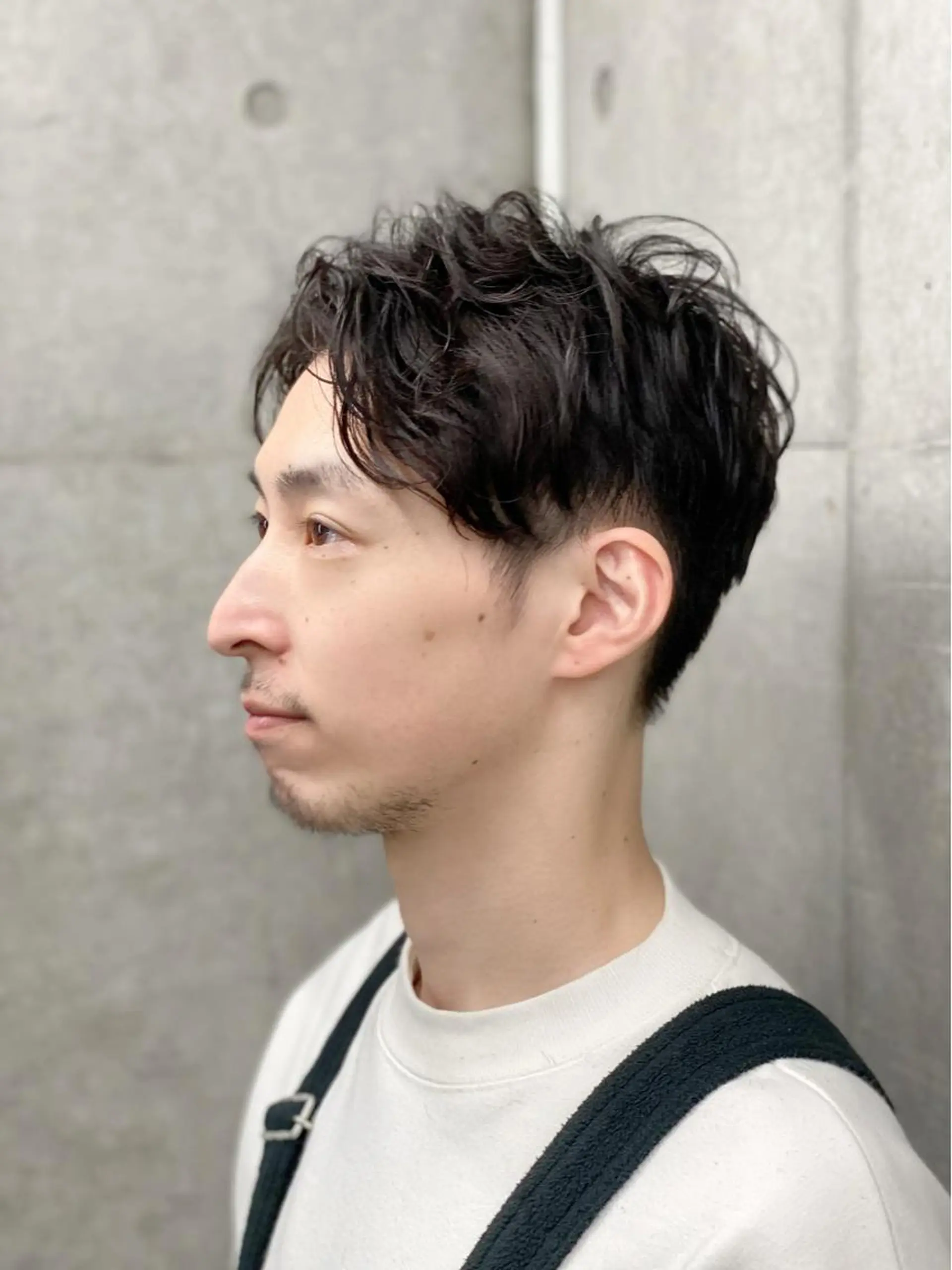 ショート メンズ メンズバレイヤージュ センターパート メンズハイライト メンズインナーカラー マッシュ アンリ【Henri】所属・原宿アンリ 山下卓也のヘアスタイル