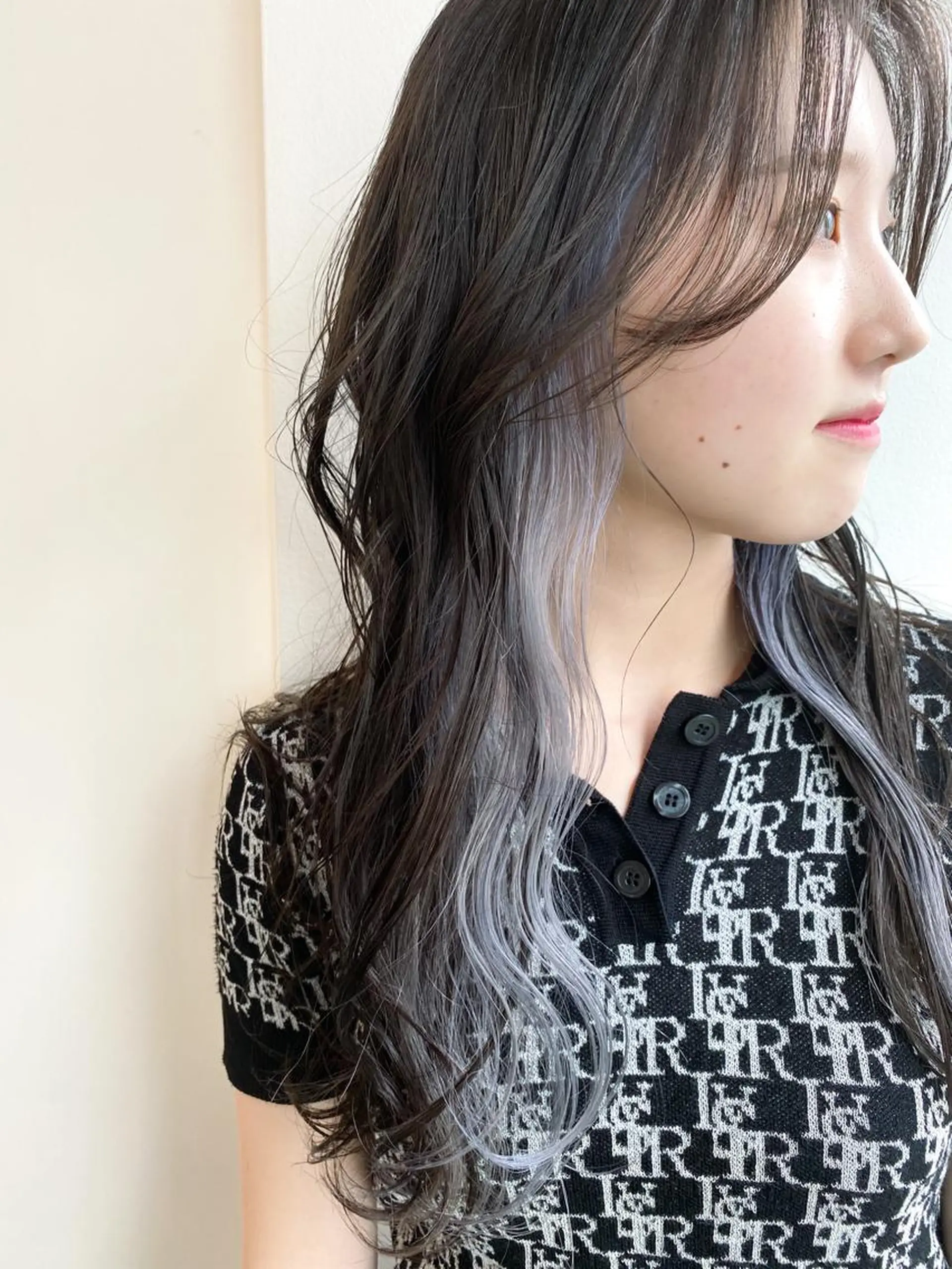 セミロング カラー イヤリングカラー カット ヘアカラー トリートメント デザインカラー/ 火ノ見🪡のヘアスタイル