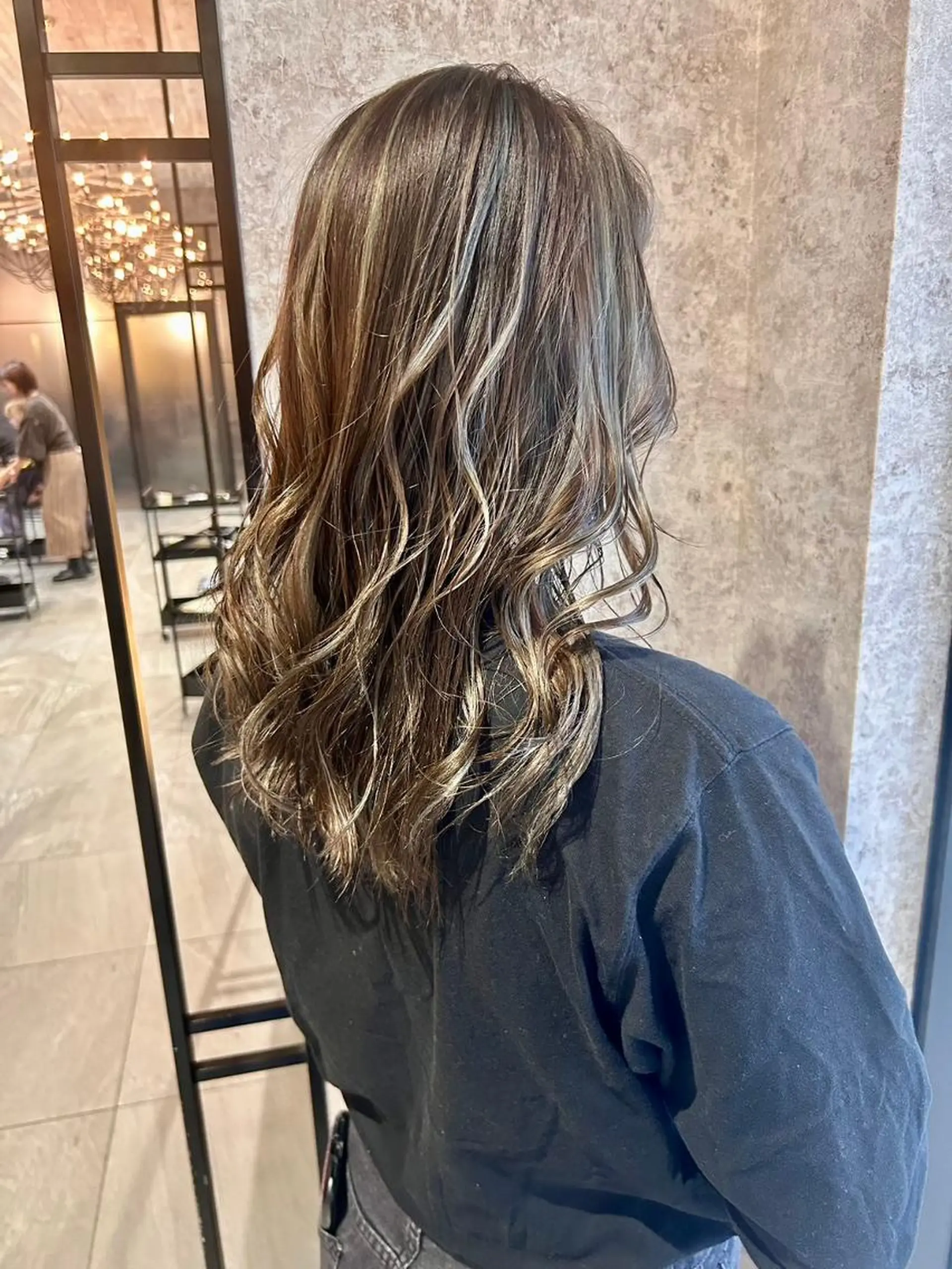 カラー ヘアアレンジ ブリーチ ダブルカラー ブリーチなしカラー ヘアカラー earth 小林亮介 ブリーチ/ハイトーンのヘアスタイル