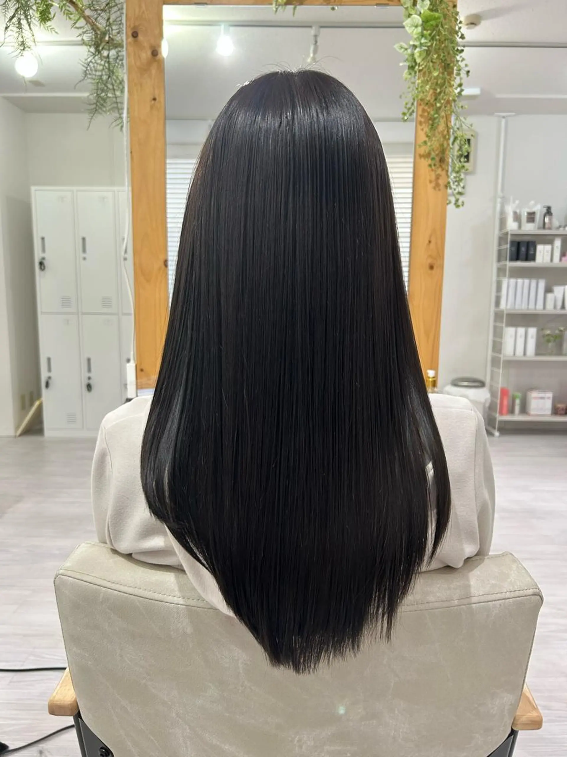 ロング カット ヘアカラー 縮毛矯正 トリートメント 🌿艶髪透明感 佐藤遥🌿のヘアスタイル