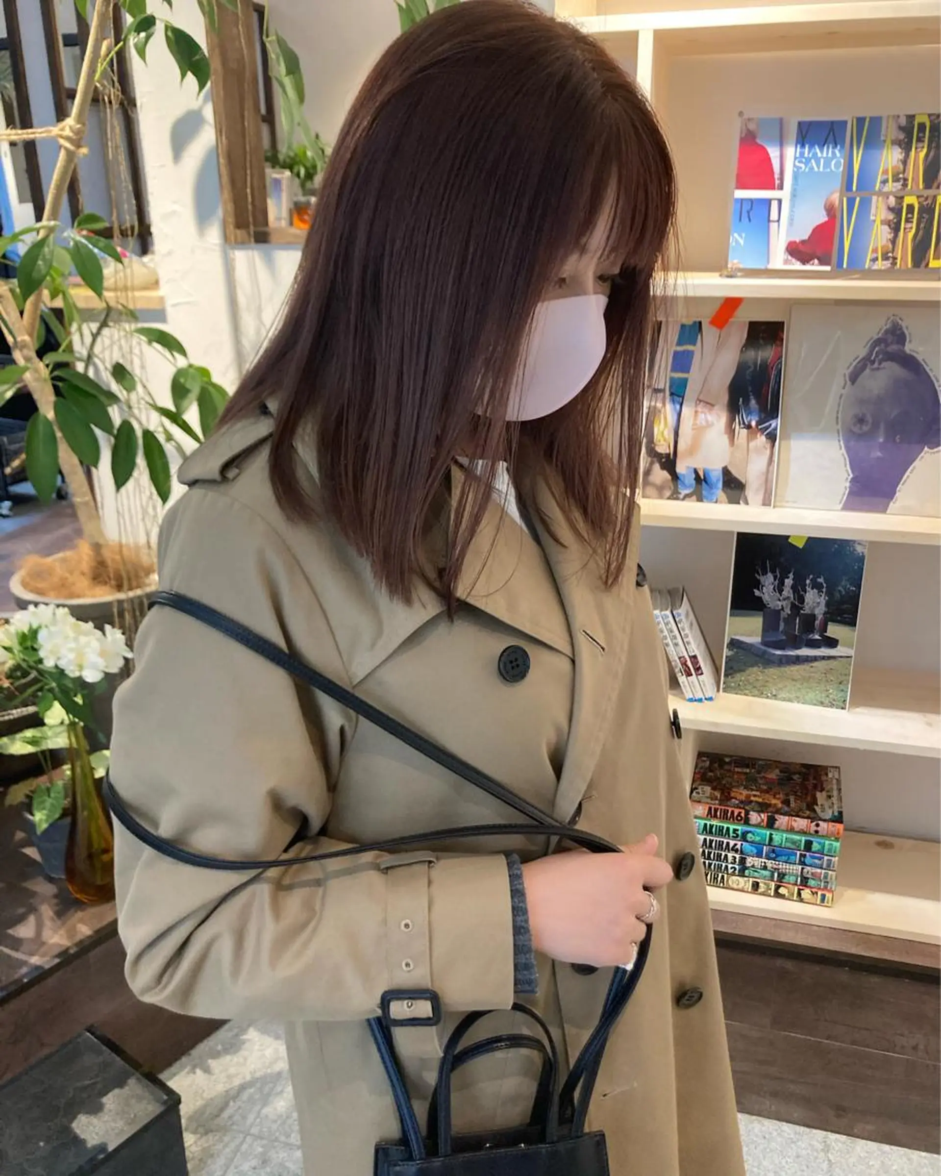 ミディアム 金田 夏野のヘアスタイル