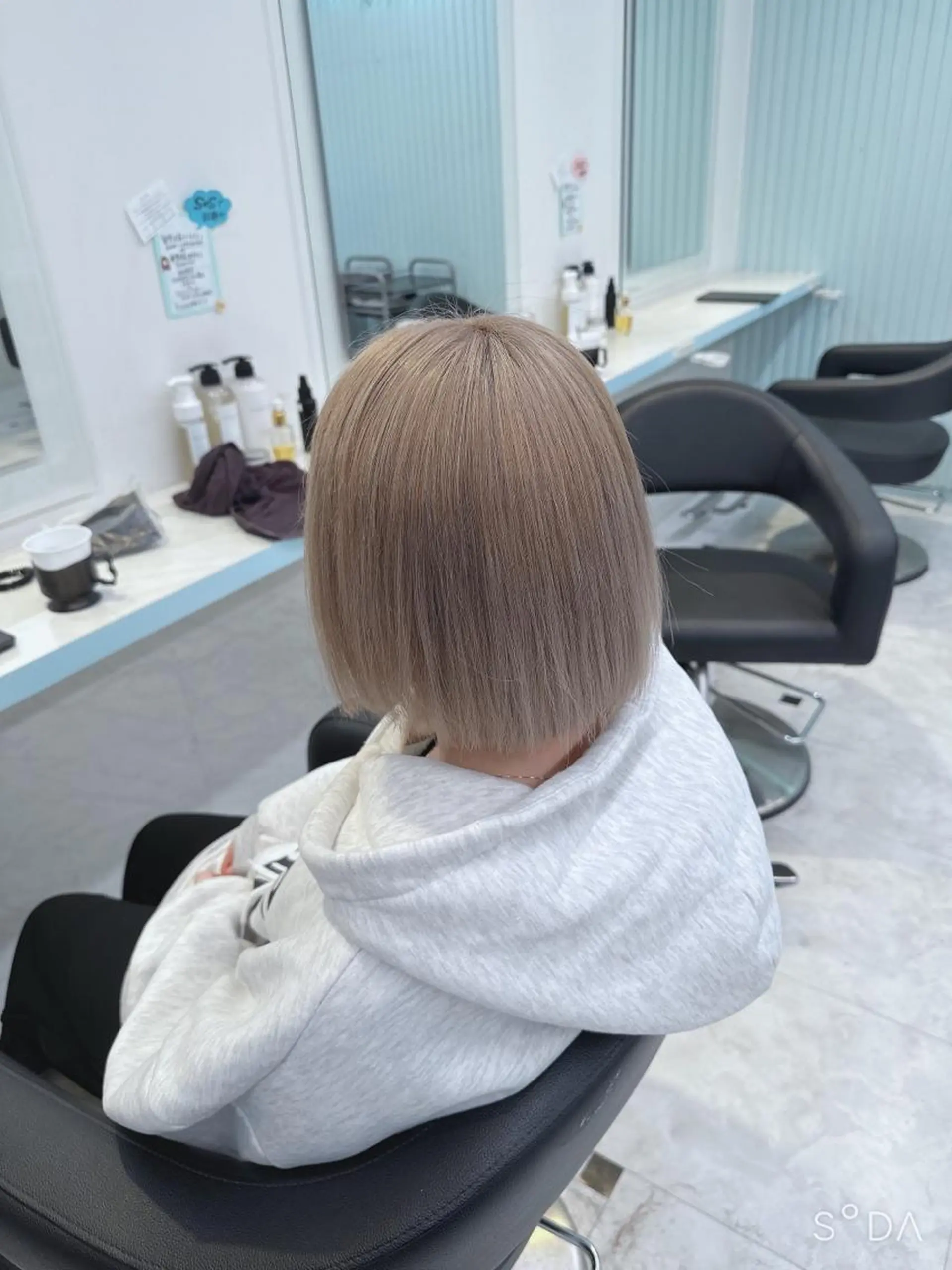 ショート カラー ヘアカラー トリートメント ヘアセット 🪄池袋ハイトーン 🪄ブリーチカラーのヘアスタイル