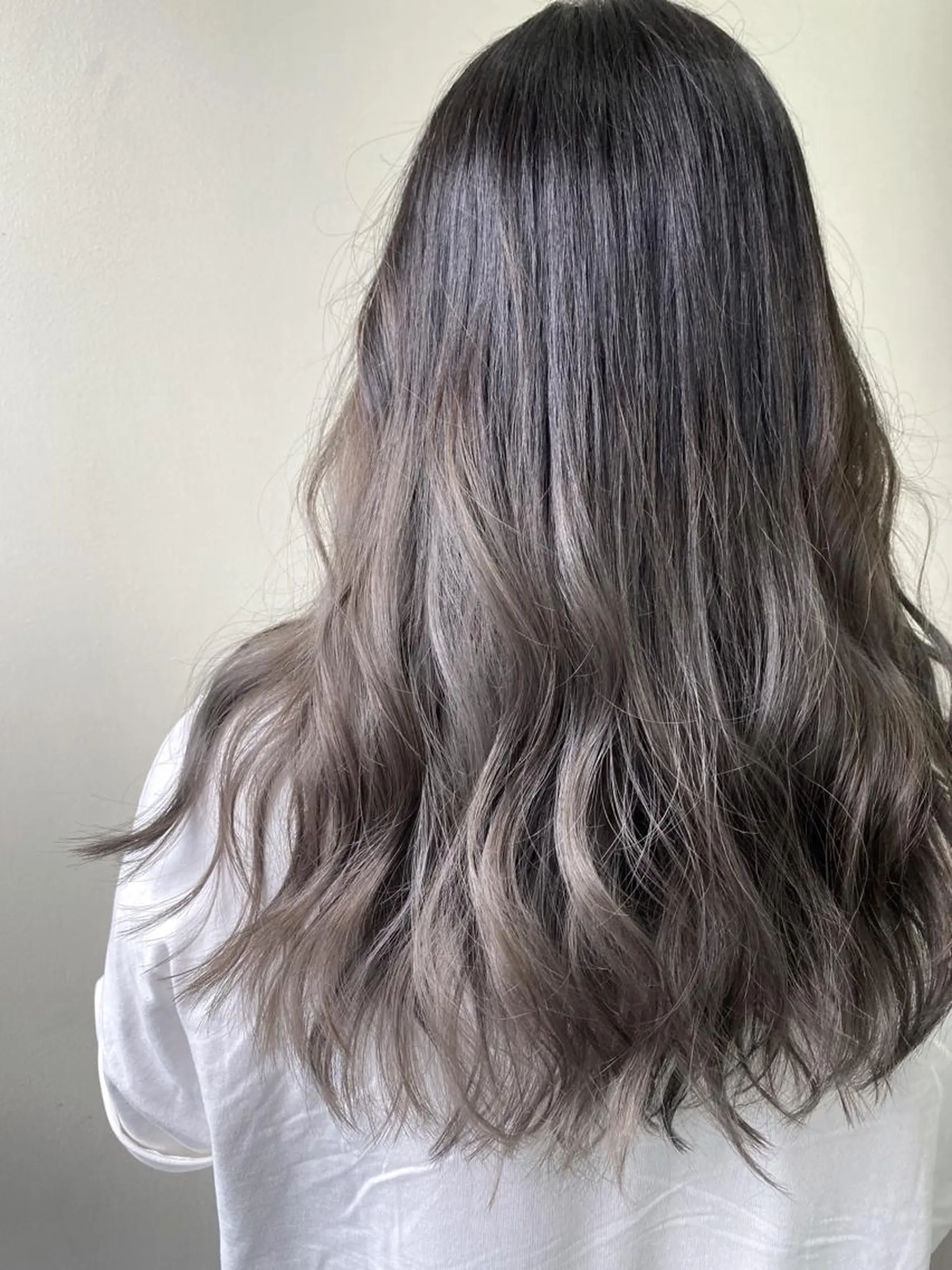 ロング カット ヘアカラー 韓国ヘア🇰🇷 SAYAのヘアスタイル