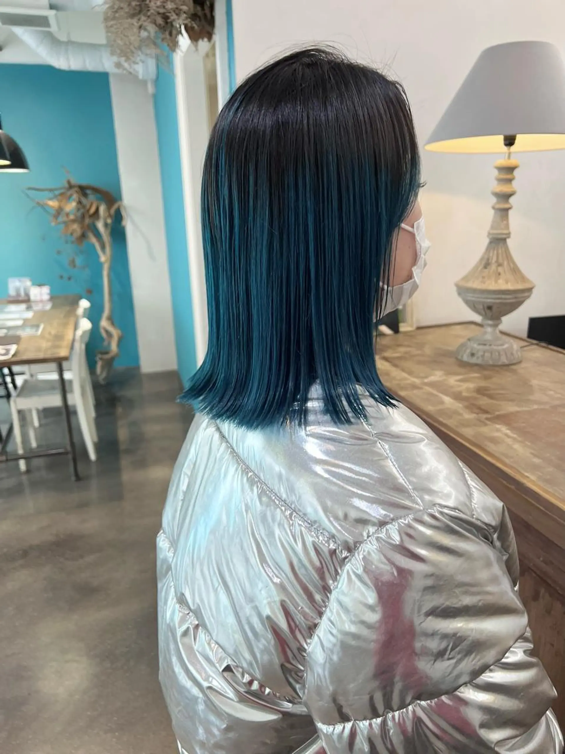 ミディアム カラー ブリーチ ブルーカラー カット ヘアカラー 千葉 郁也のヘアスタイル