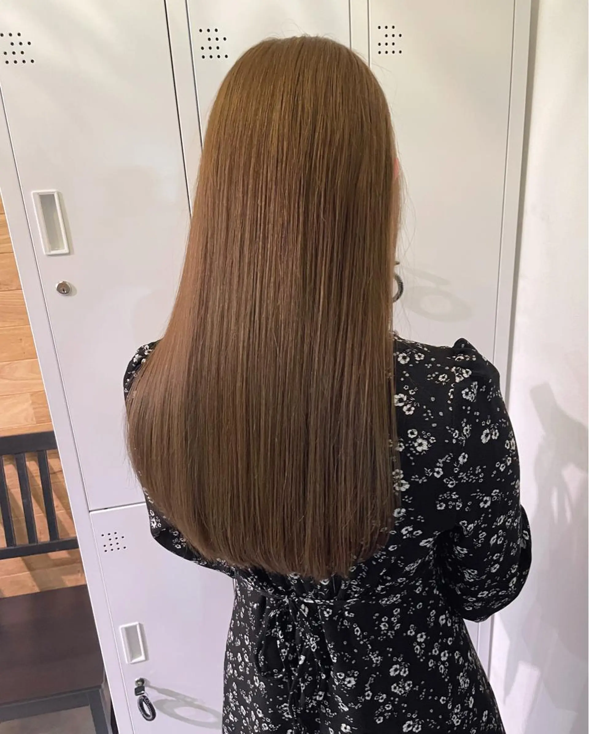 ロング カラー ヘアカラー トリートメント CARICIA 白木 由里加のヘアスタイル