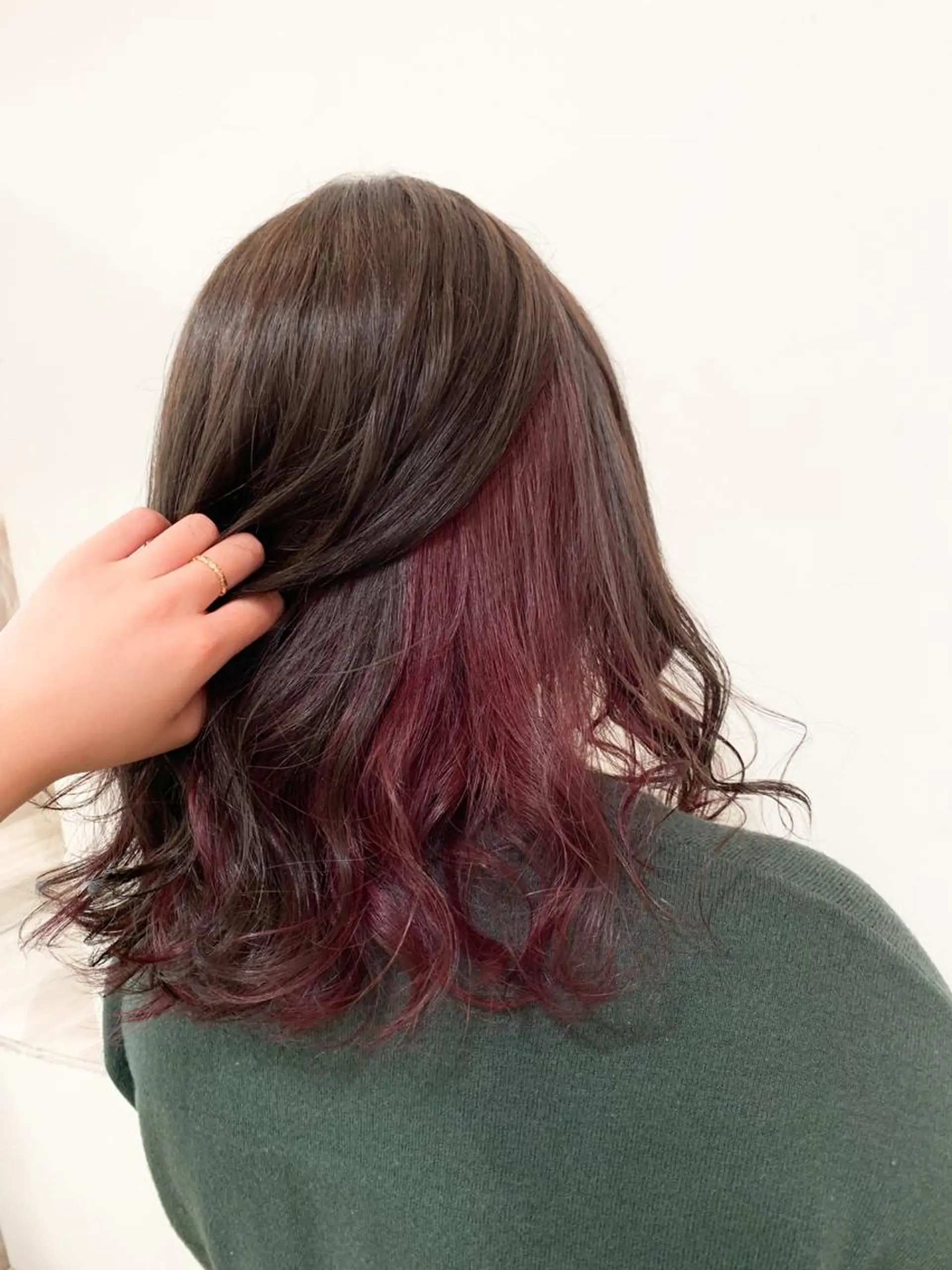 セミロング カラー ヘアカラー 乳井 悠香のヘアスタイル