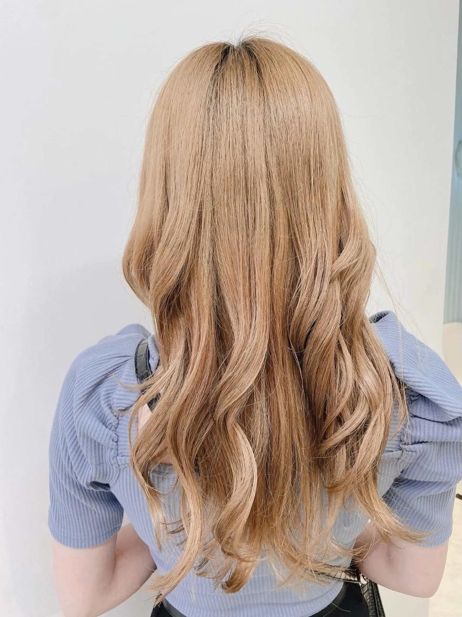 ロング ヘアカラー トリートメント ヘッドスパ ヘアセット 🍒透明感カラー🌨 🥕ハイトーンカラーのヘアスタイル