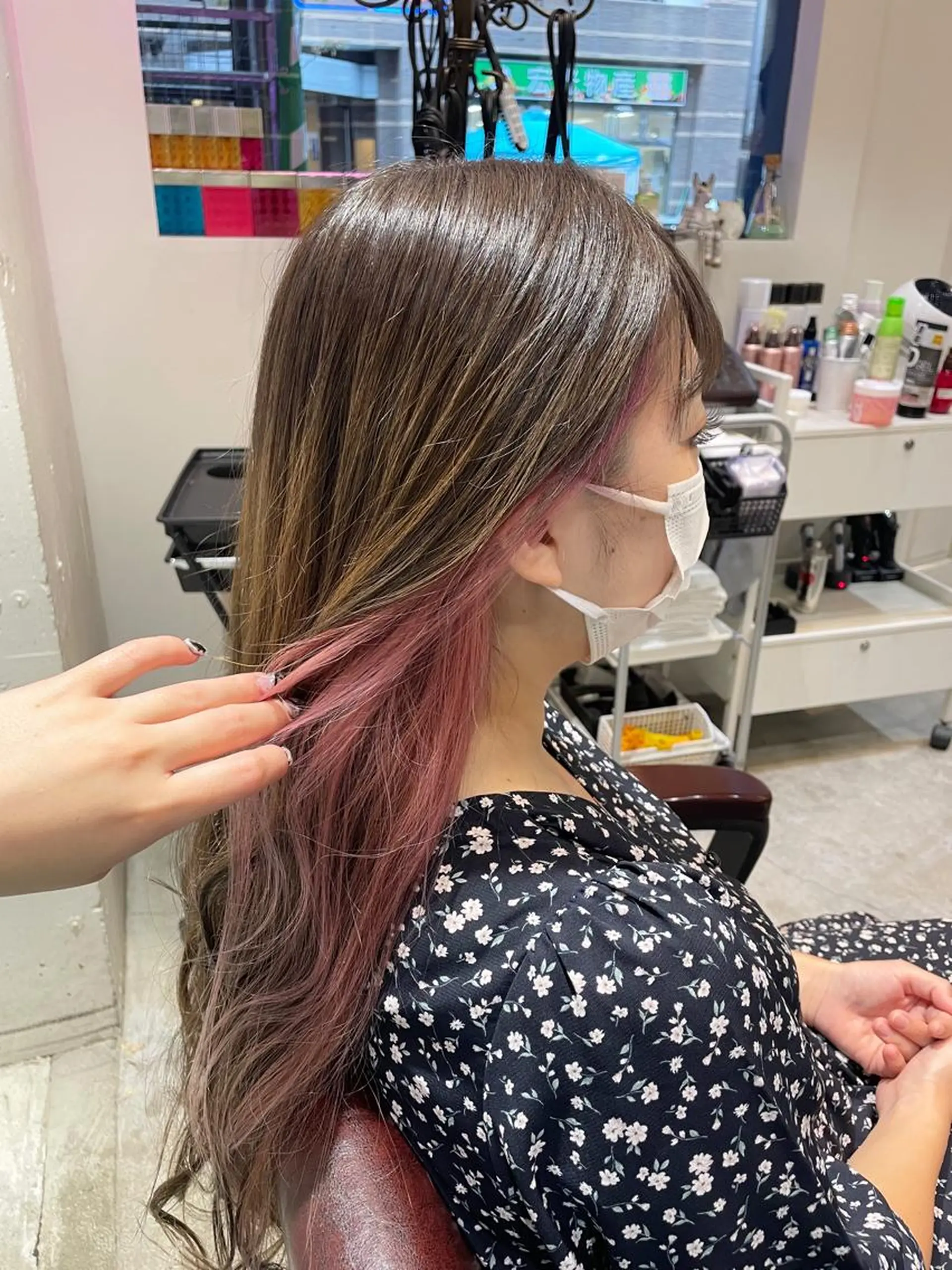 ミディアム カラー 🦩レイヤー|透明感 カラー🦩makoのヘアスタイル