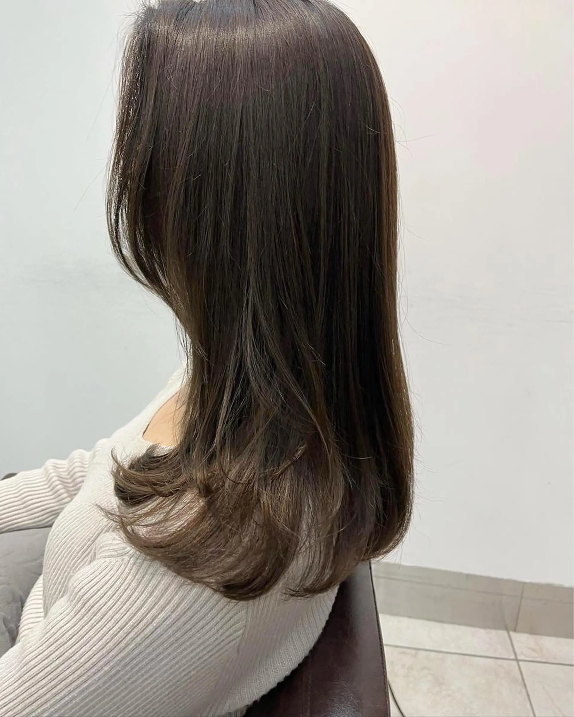 ロング レイヤーカット brisa所属・迎 凪紗のヘアスタイル