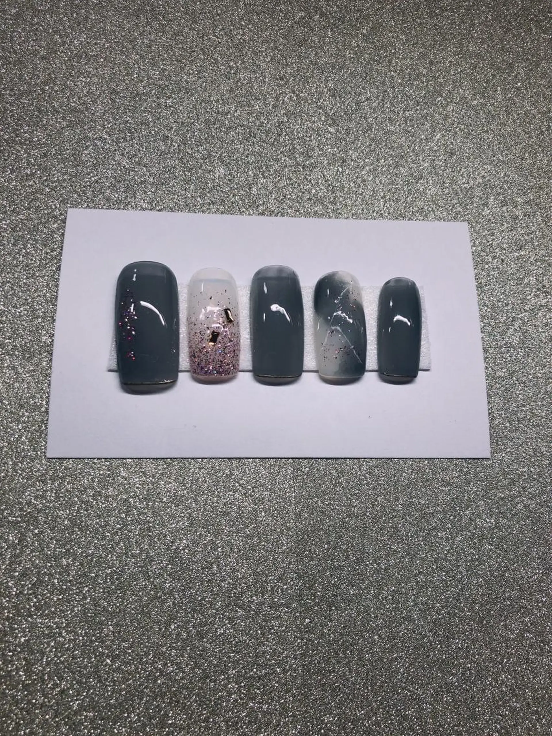 ネイル 中国整体院中の ネイルサロン💅のネイルデザイン