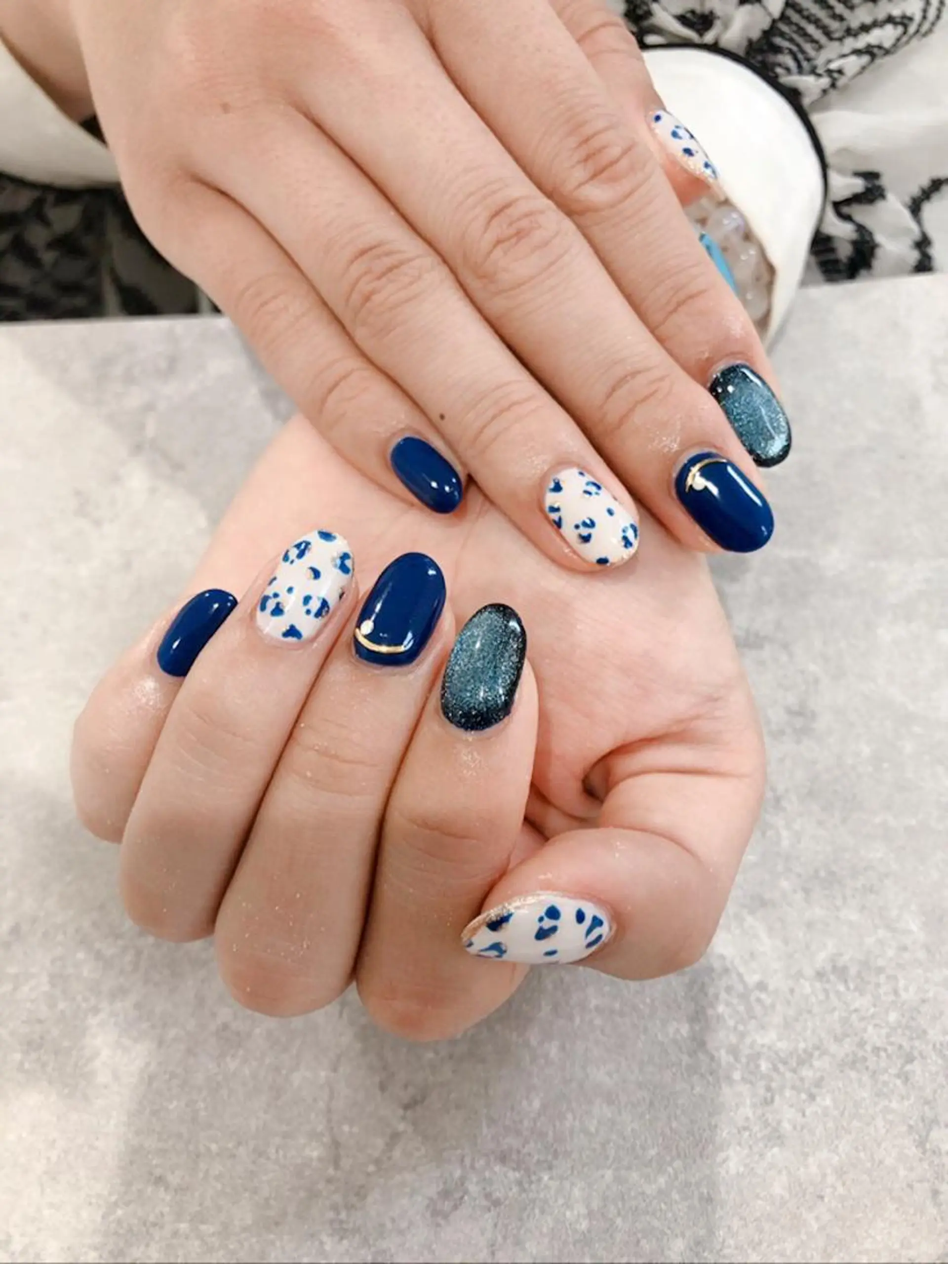 ミディアム キッズ ネイル アニマル柄 ジェルネイル マグネットネイル ネイビー パラジェル Luana nail (ルアナネイル)のネイルデザイン
