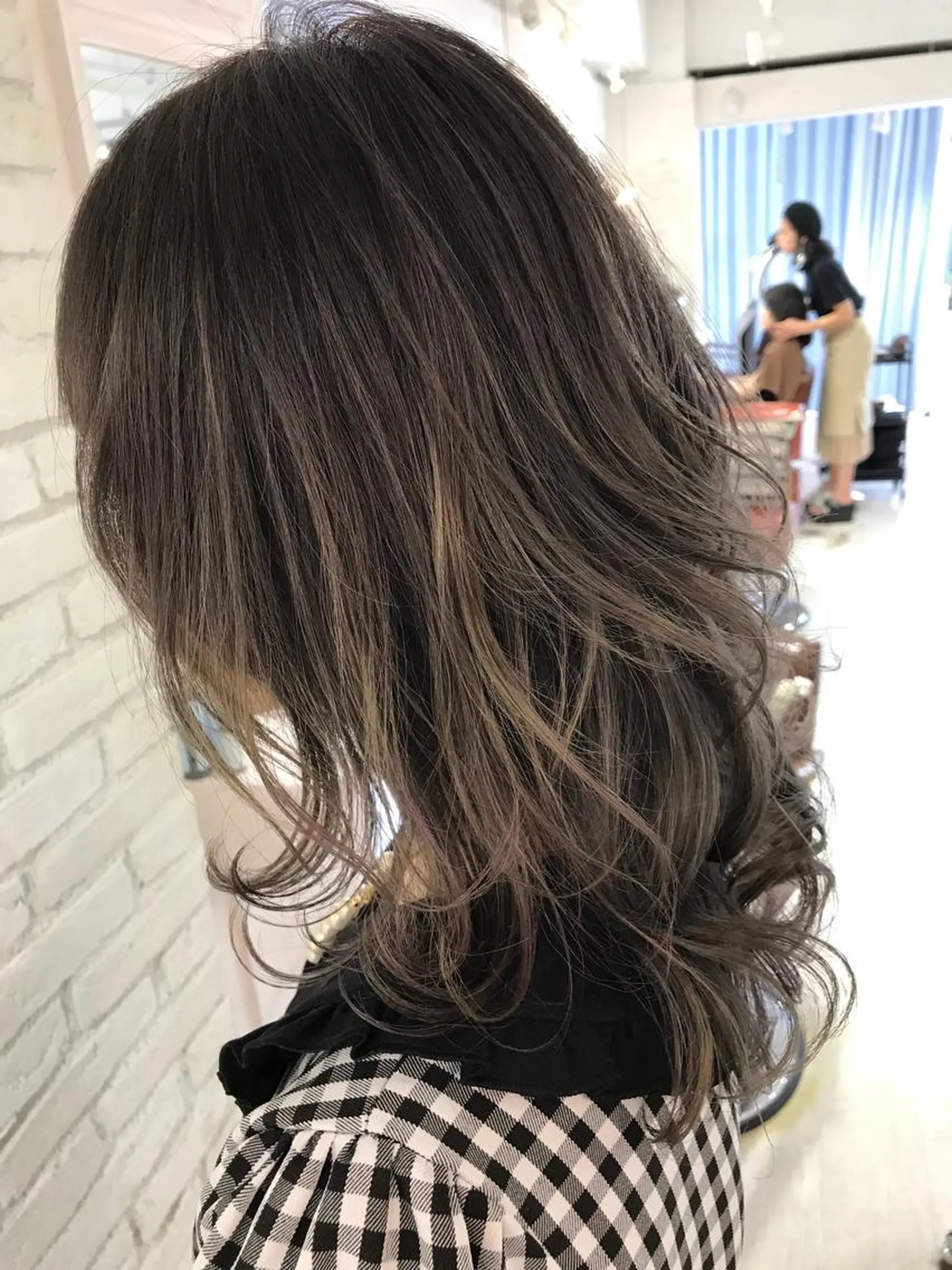 ロング カラー パーマ ヘアアレンジ キッズ マツエク・マツパ レイヤー&カラー 人気美容師倉崎涼のヘアスタイル