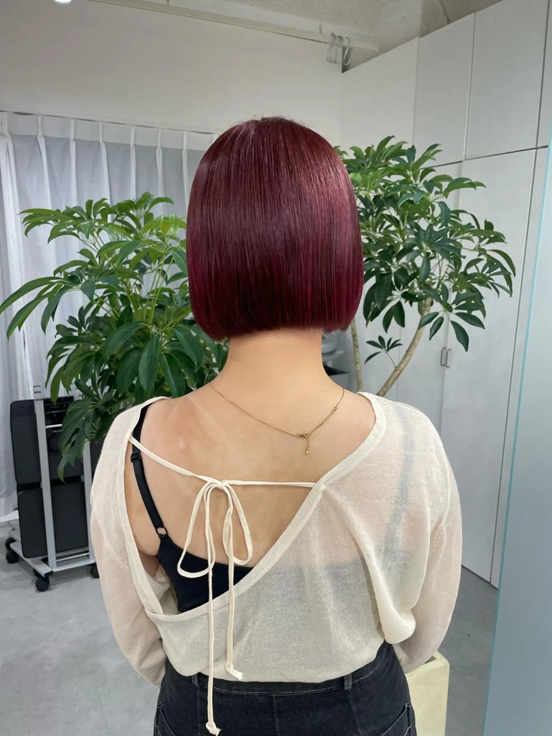 ショート ボブ 透明カラー/レイヤー misaki °*のヘアスタイル