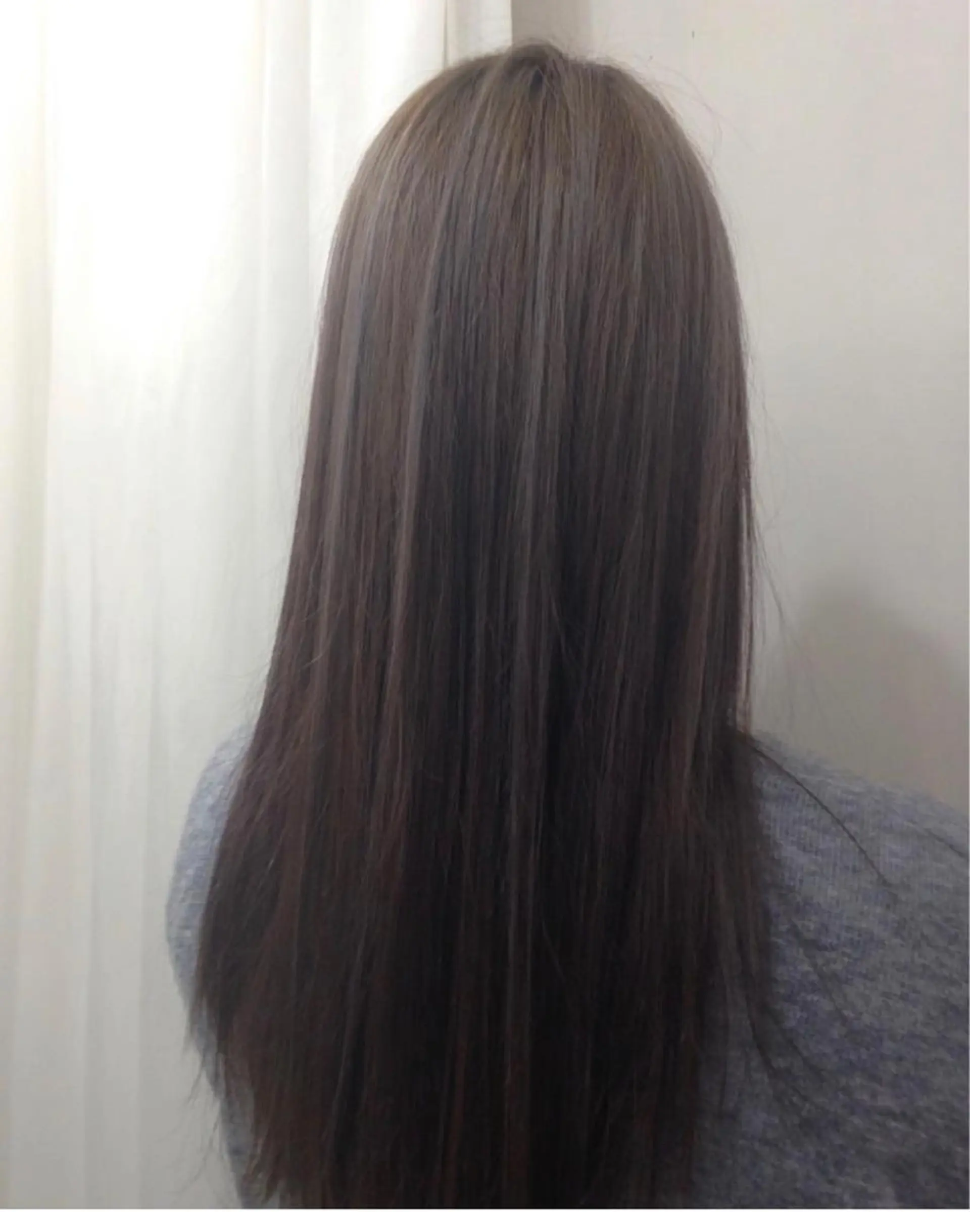セミロング カラー アッシュ ハイライトカラー ハイライト PEAKHAIR所属・ヨシザキ ユタカのその他イメージ