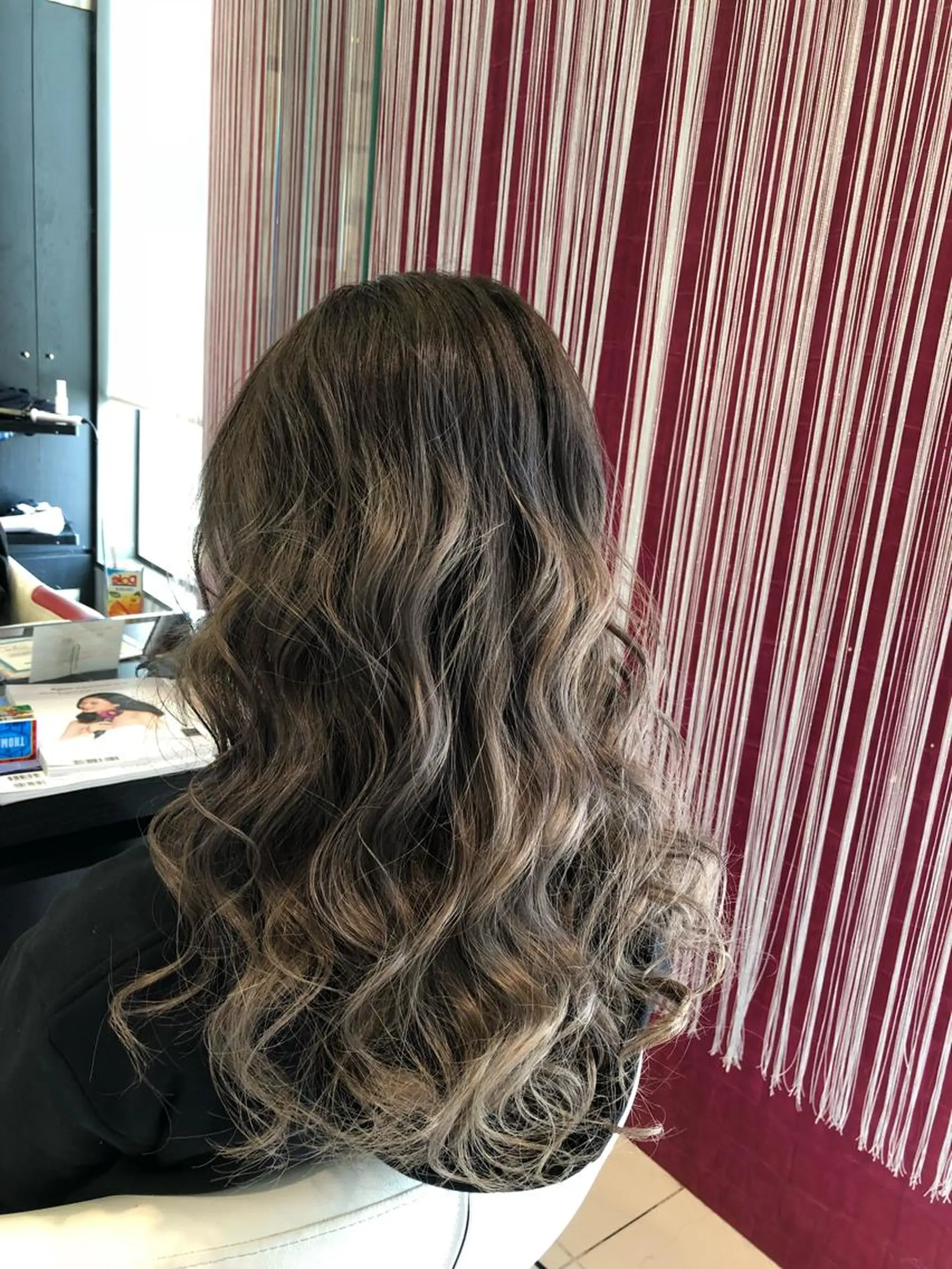 ミディアム カラー ヘアアレンジ グラデーションカラー カット ヘアカラー トリートメント U&i所属・大塚 貴之のヘアスタイル