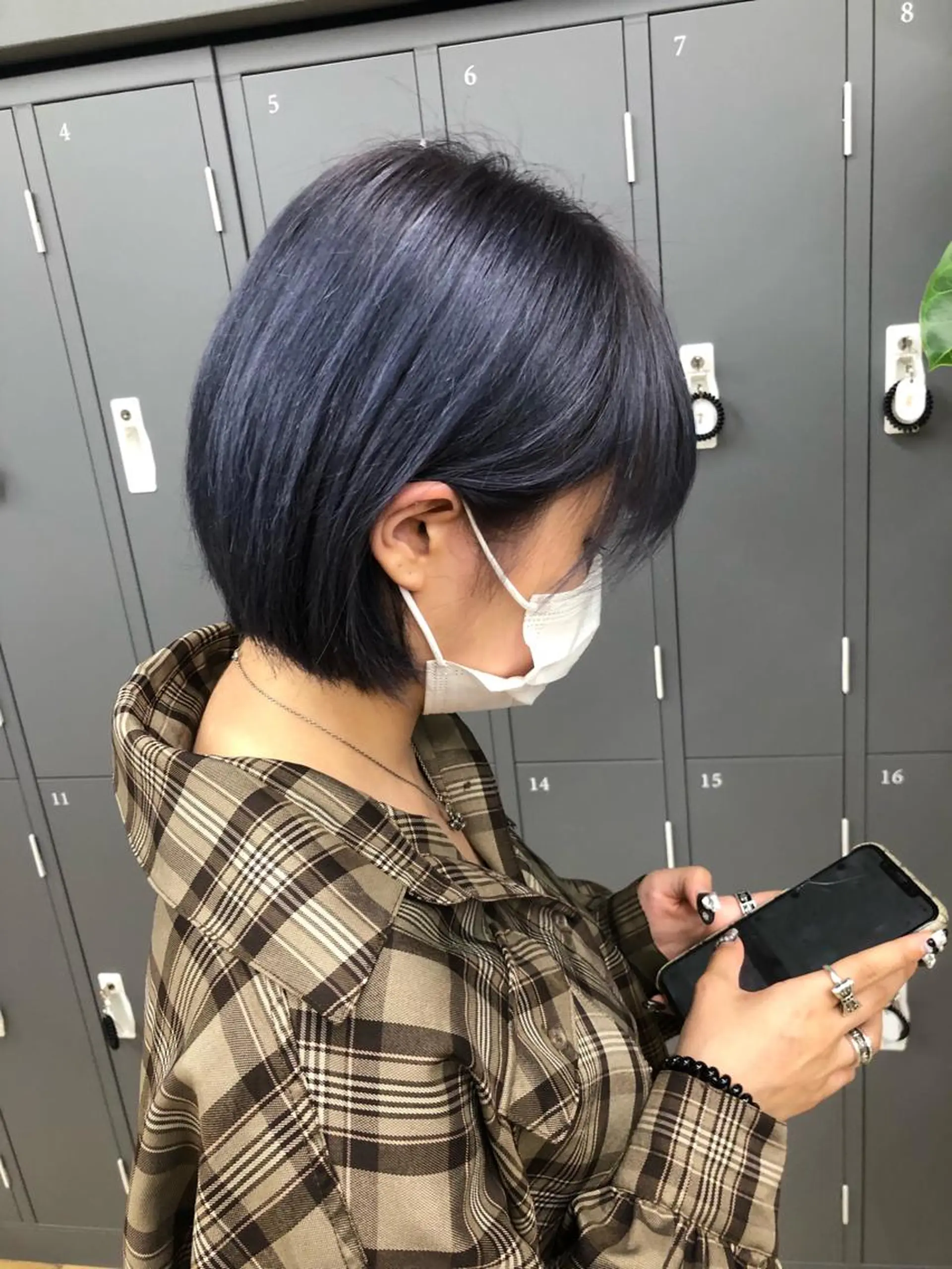 ショート カラー ブルーカラー ブルーバイオレット シルバー バイオレットカラー GIEN 末吉 海斗のヘアスタイル