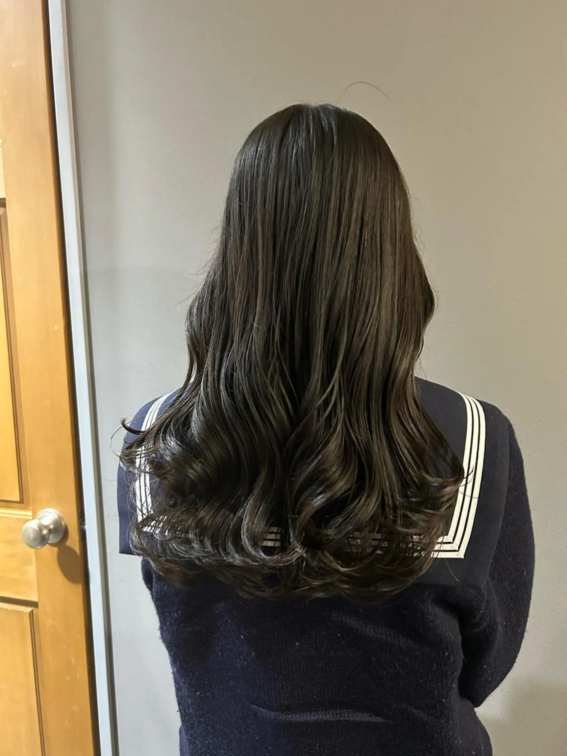 セミロング カット merc.🌿 友藤鮎那のヘアスタイル