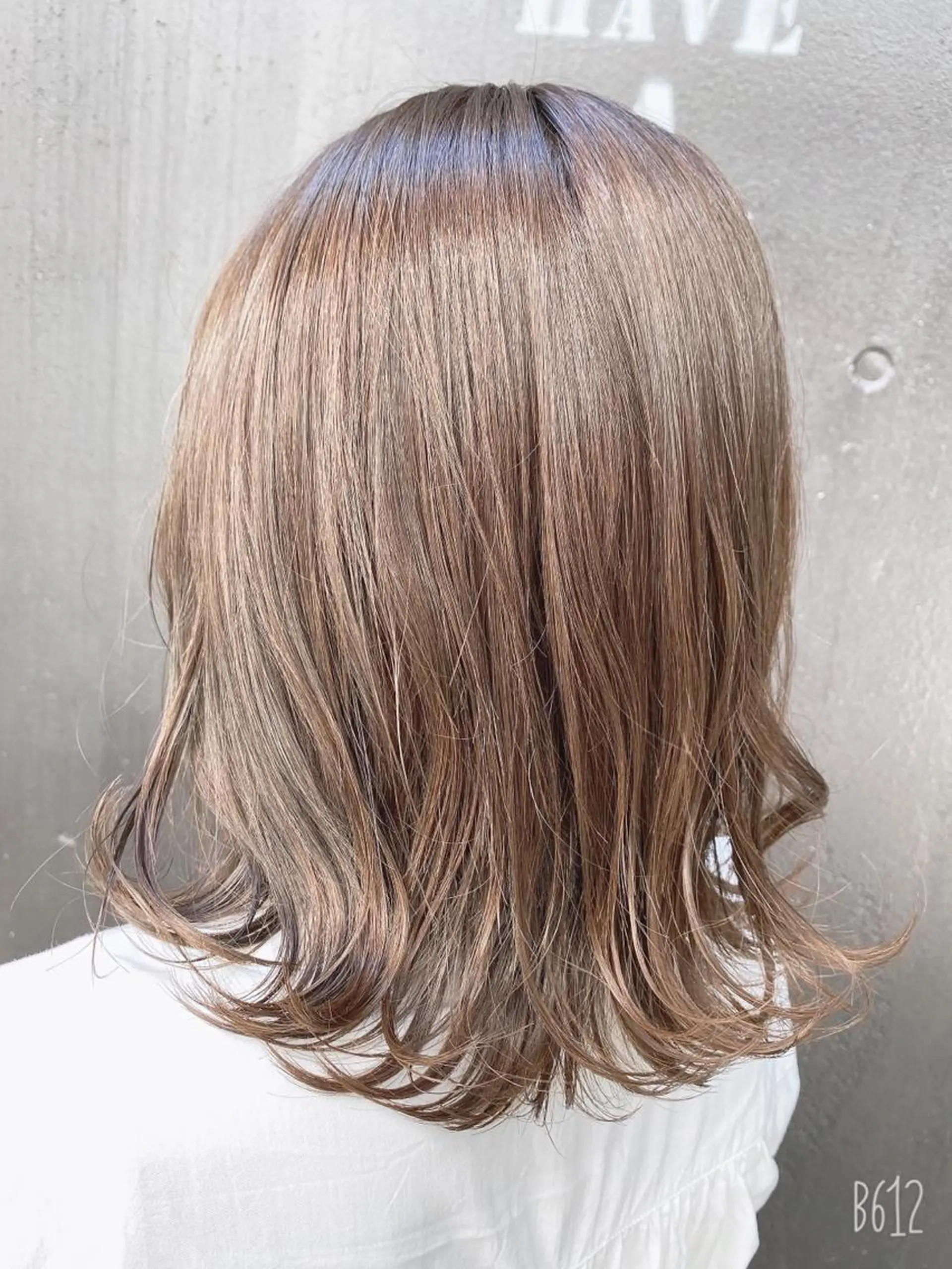 ミディアム カット shine hair blend所属・永井 紫優のヘアスタイル