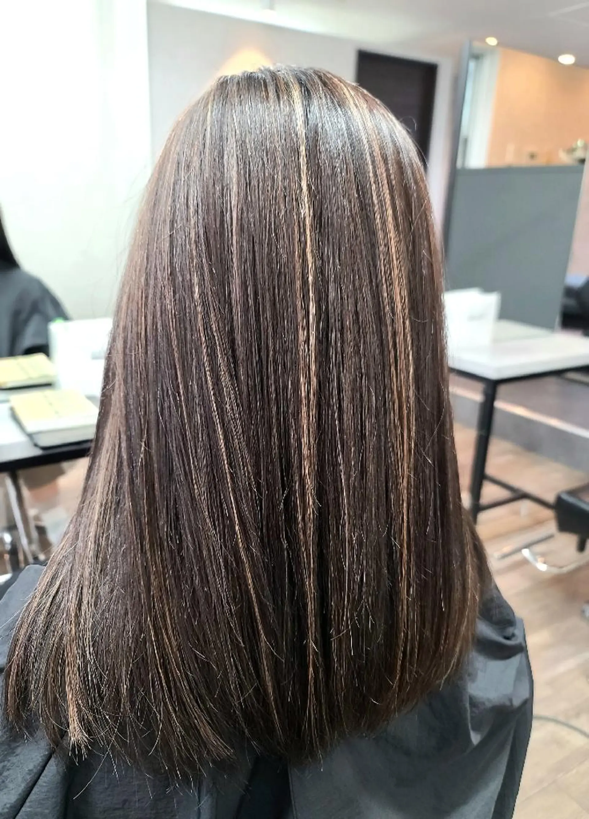 カラー セミロング バレイヤージュ ハイライトカラー ハイライト 髪質改善 レイヤーカット ⭐️ボブ/ショート りゅうしんのヘアスタイル