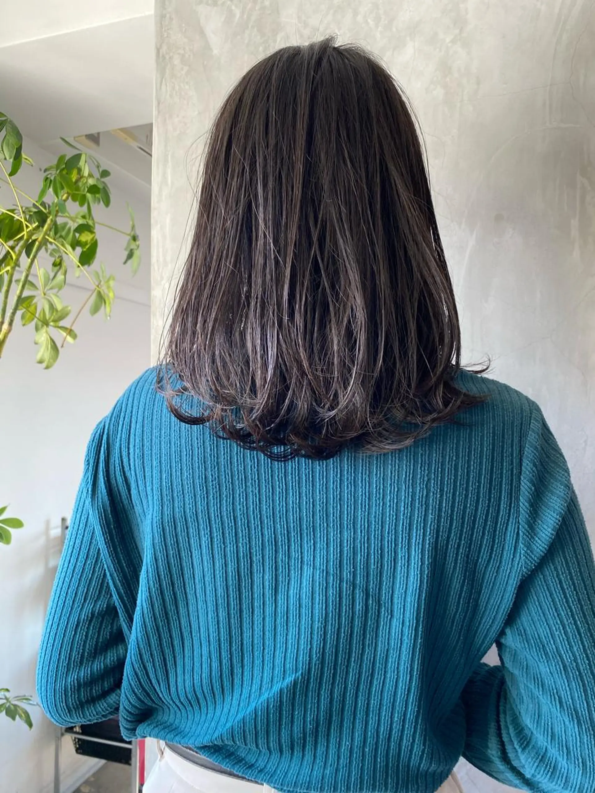 セミロング カラー ヘアアレンジ 切りっぱなしボブ/ デザインカラー店長のヘアスタイル