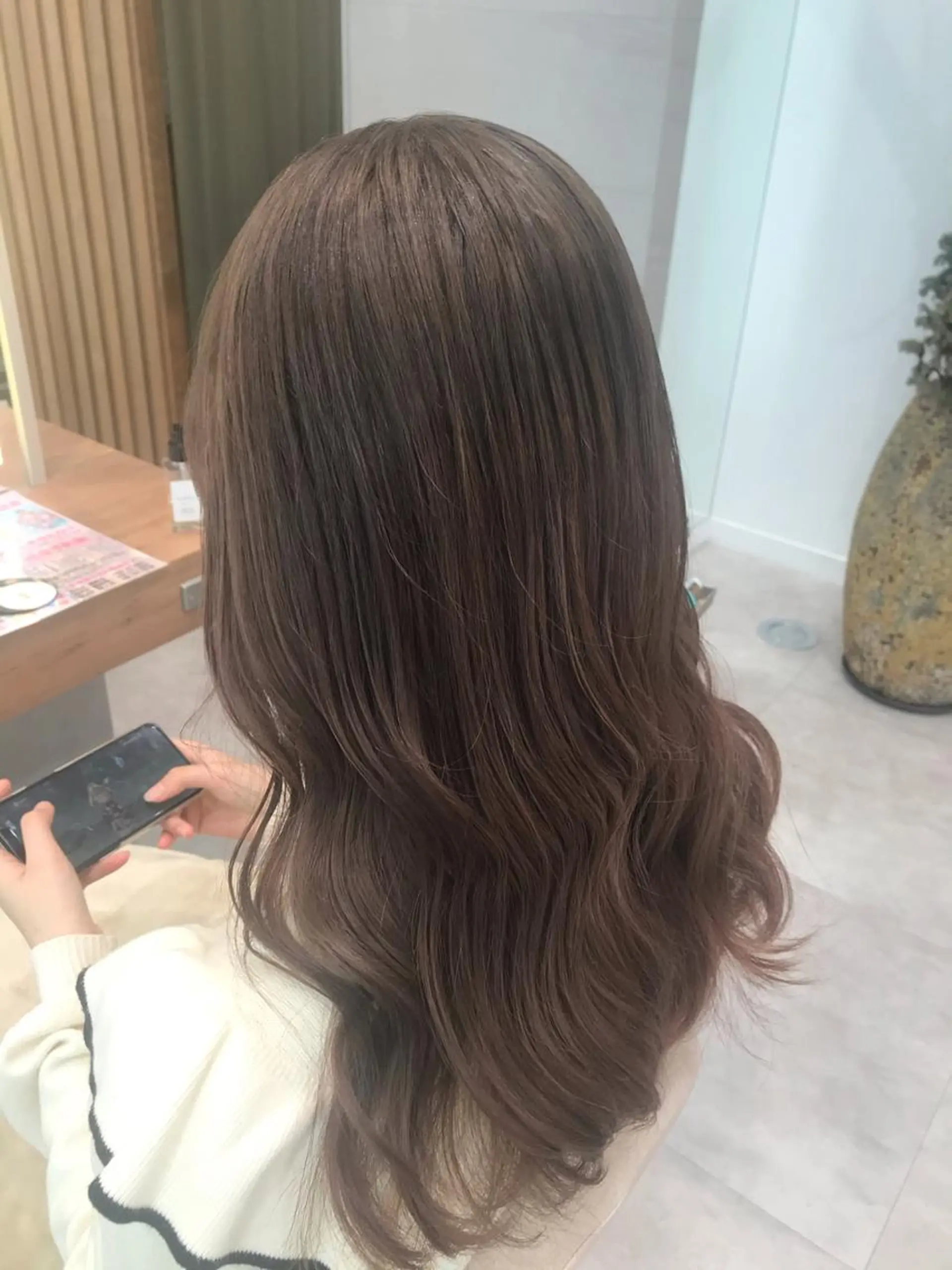 セミロング カラー ブリーチ ヘアカラー トリートメント ヘッドスパ 木野田 萌のヘアスタイル