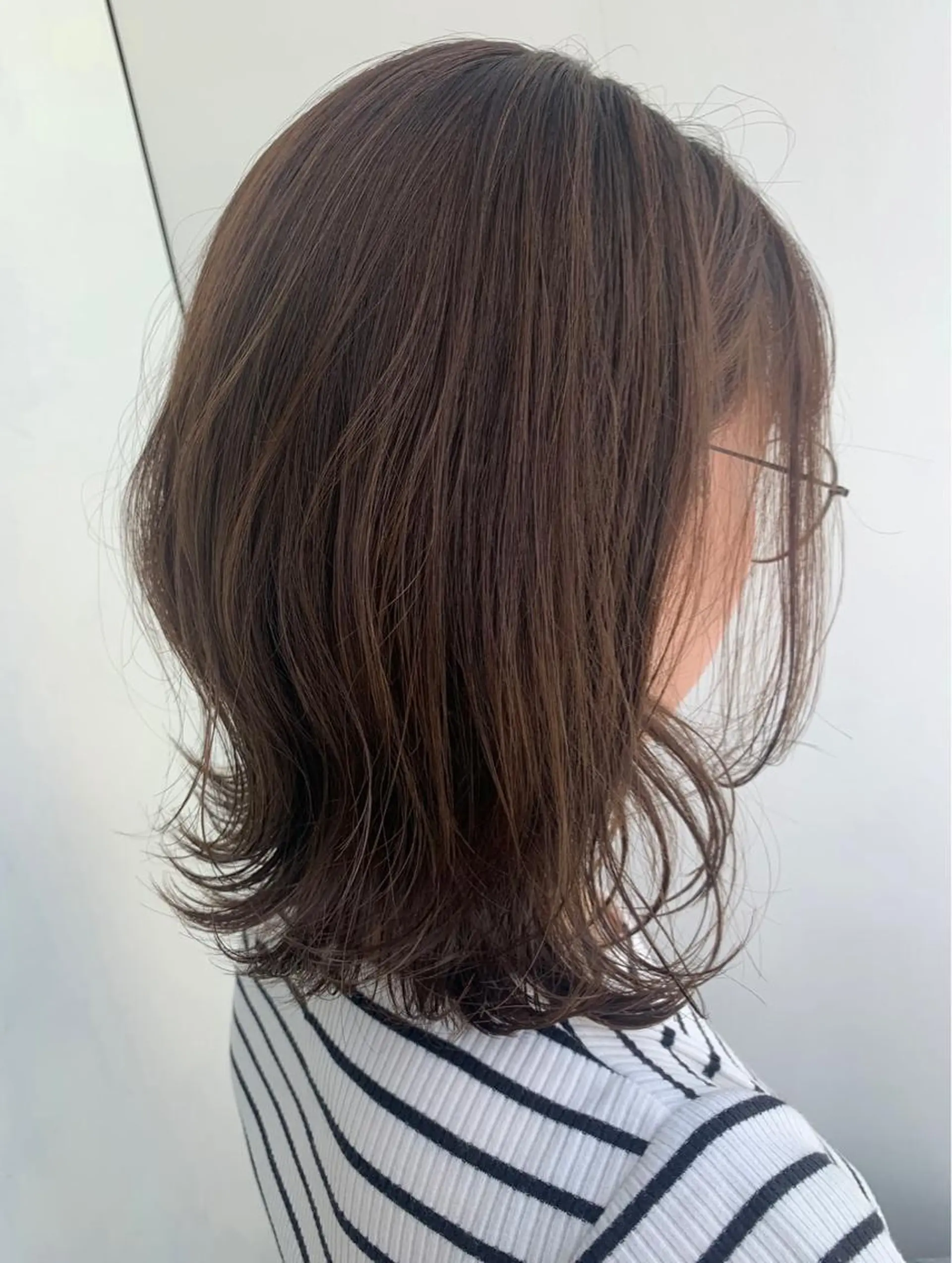 ミディアム 外ハネヘア 透明感カラー💎 AYAのヘアスタイル