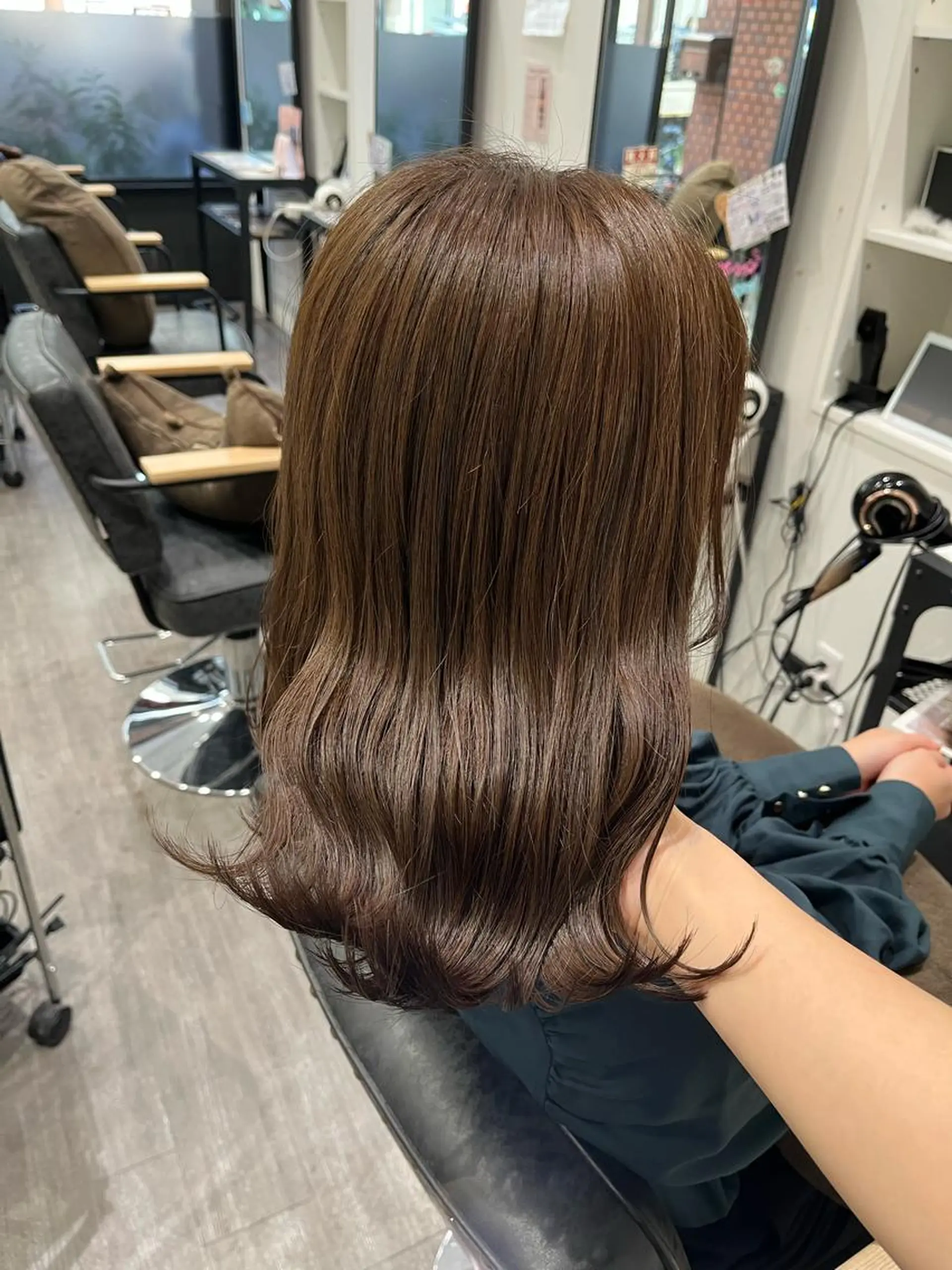 ミディアム 片平 帆香のヘアスタイル