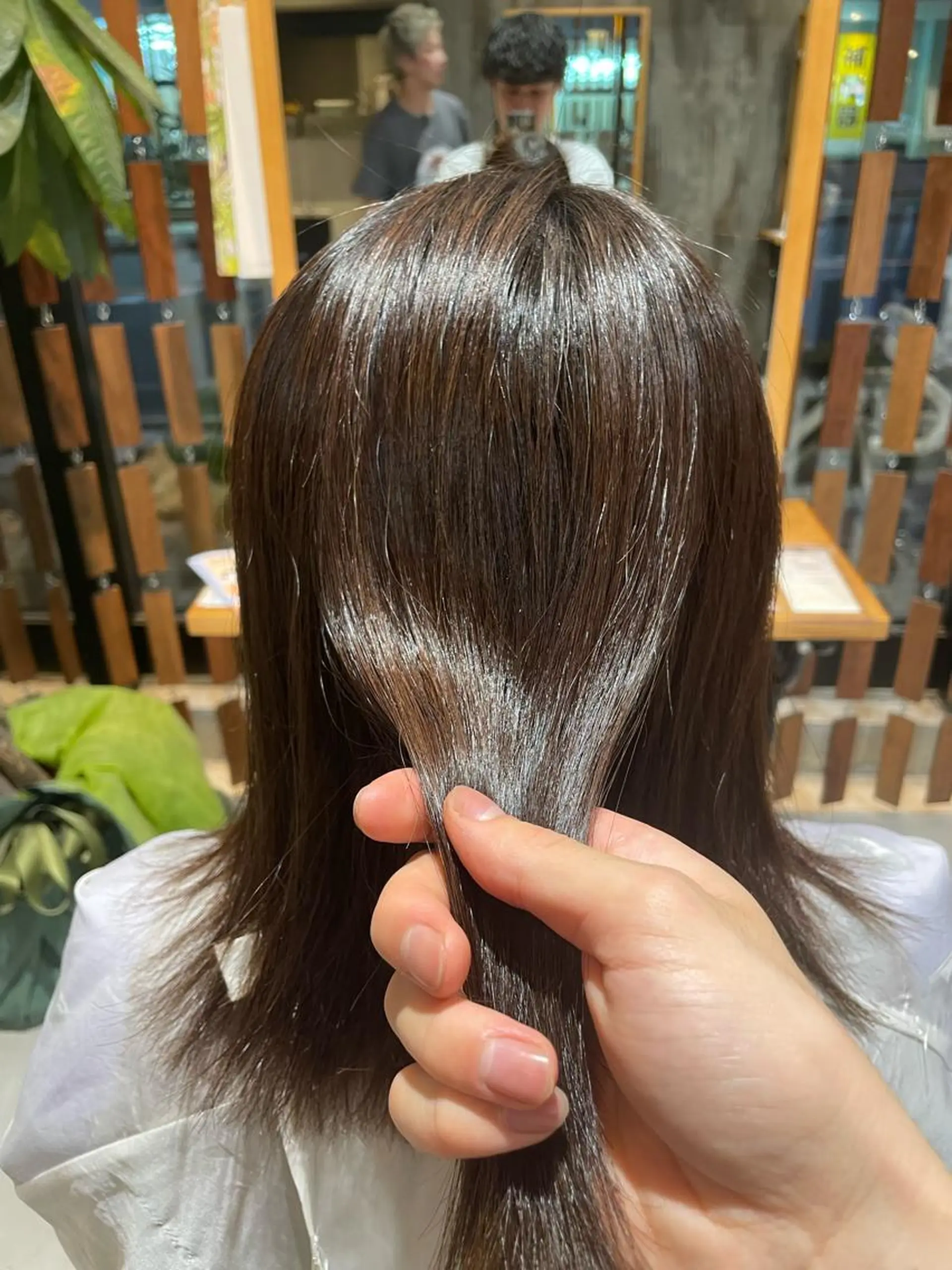 セミロング 三好 祐希のヘアスタイル