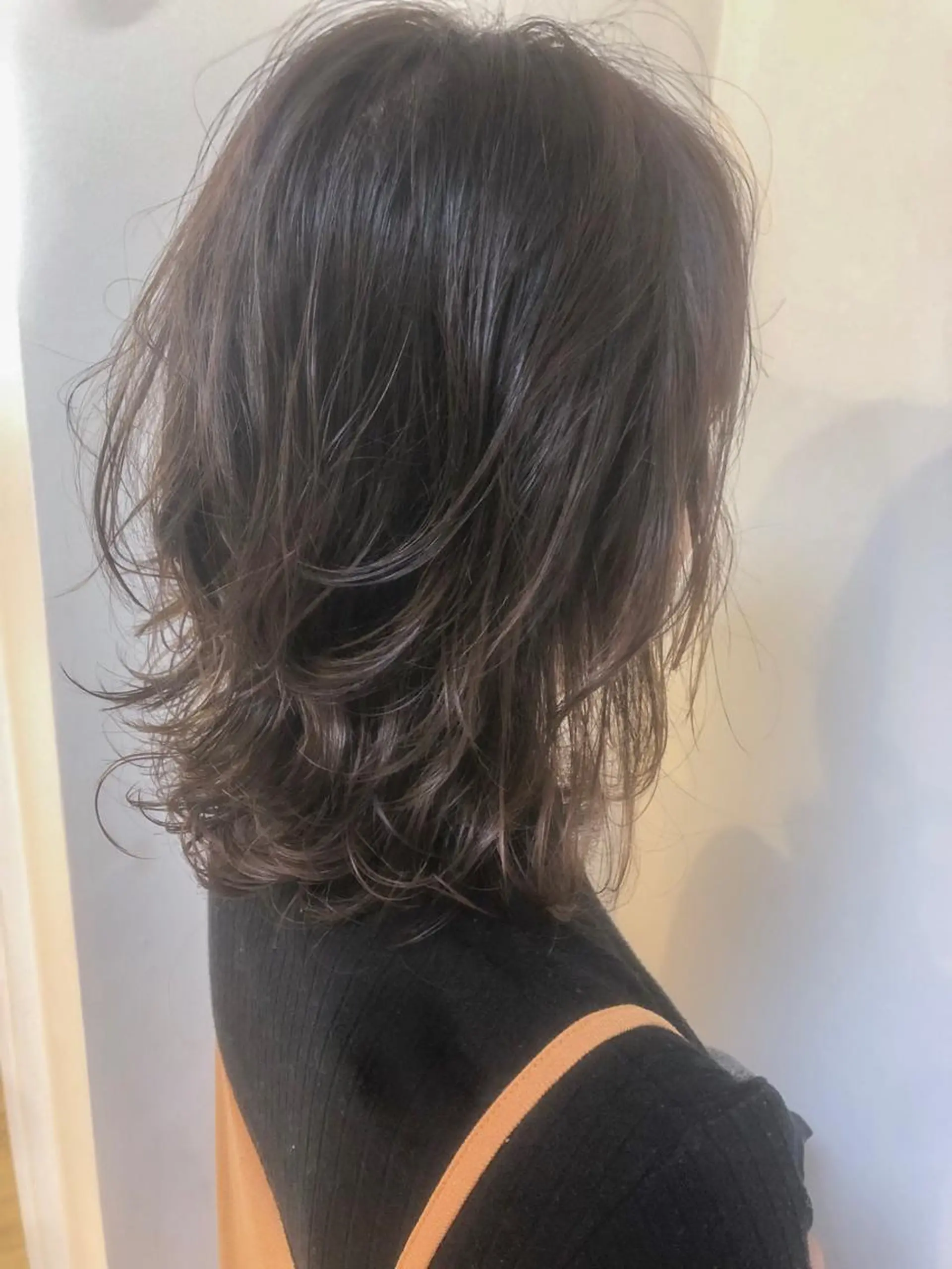 ミディアム ミディアムパーマ ウルフカット nessヤマサキ リュウタのヘアスタイル