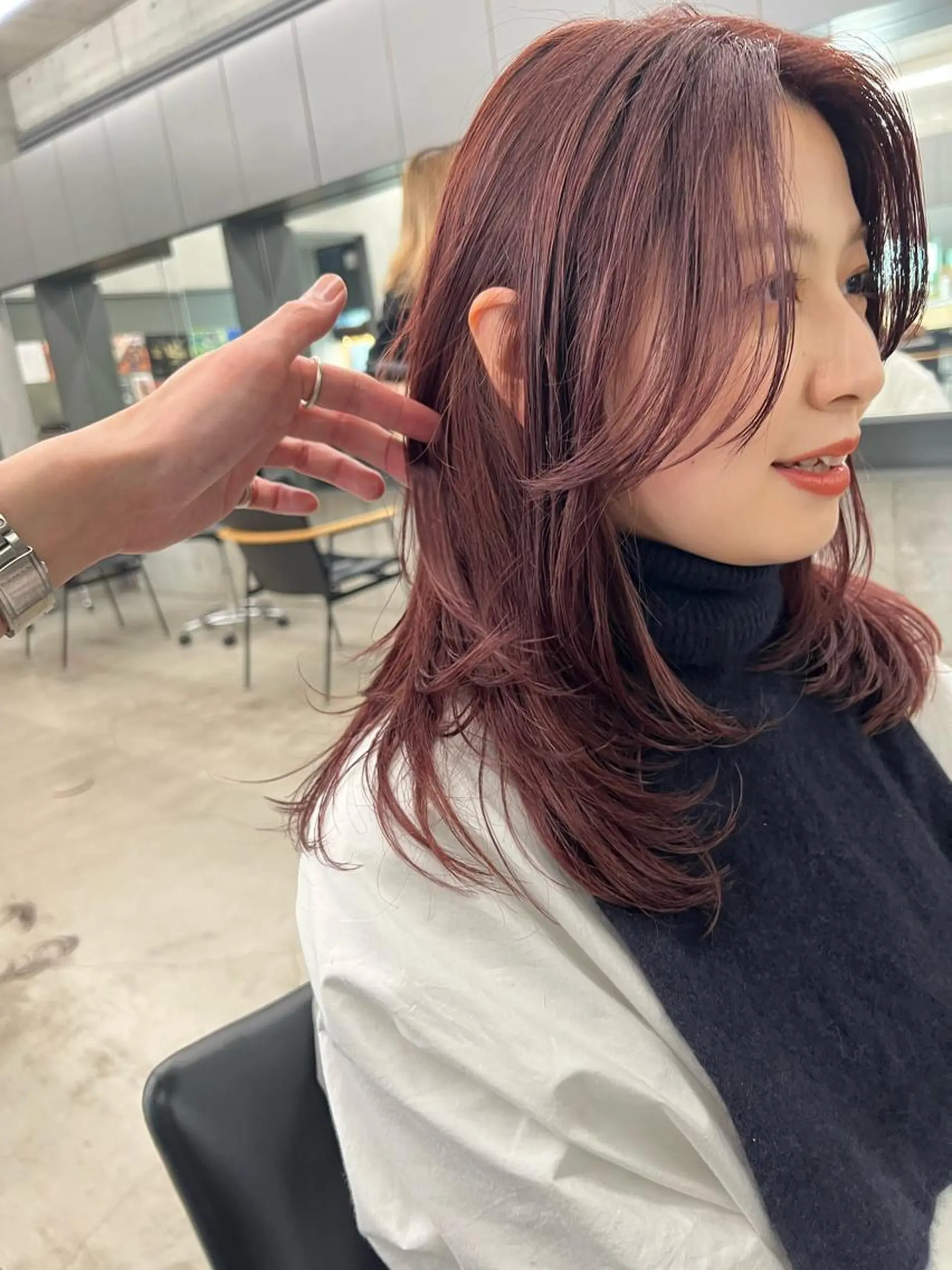 ミディアム カラー レイヤーカット カット 縮毛矯正 sakoda shunkiのヘアスタイル