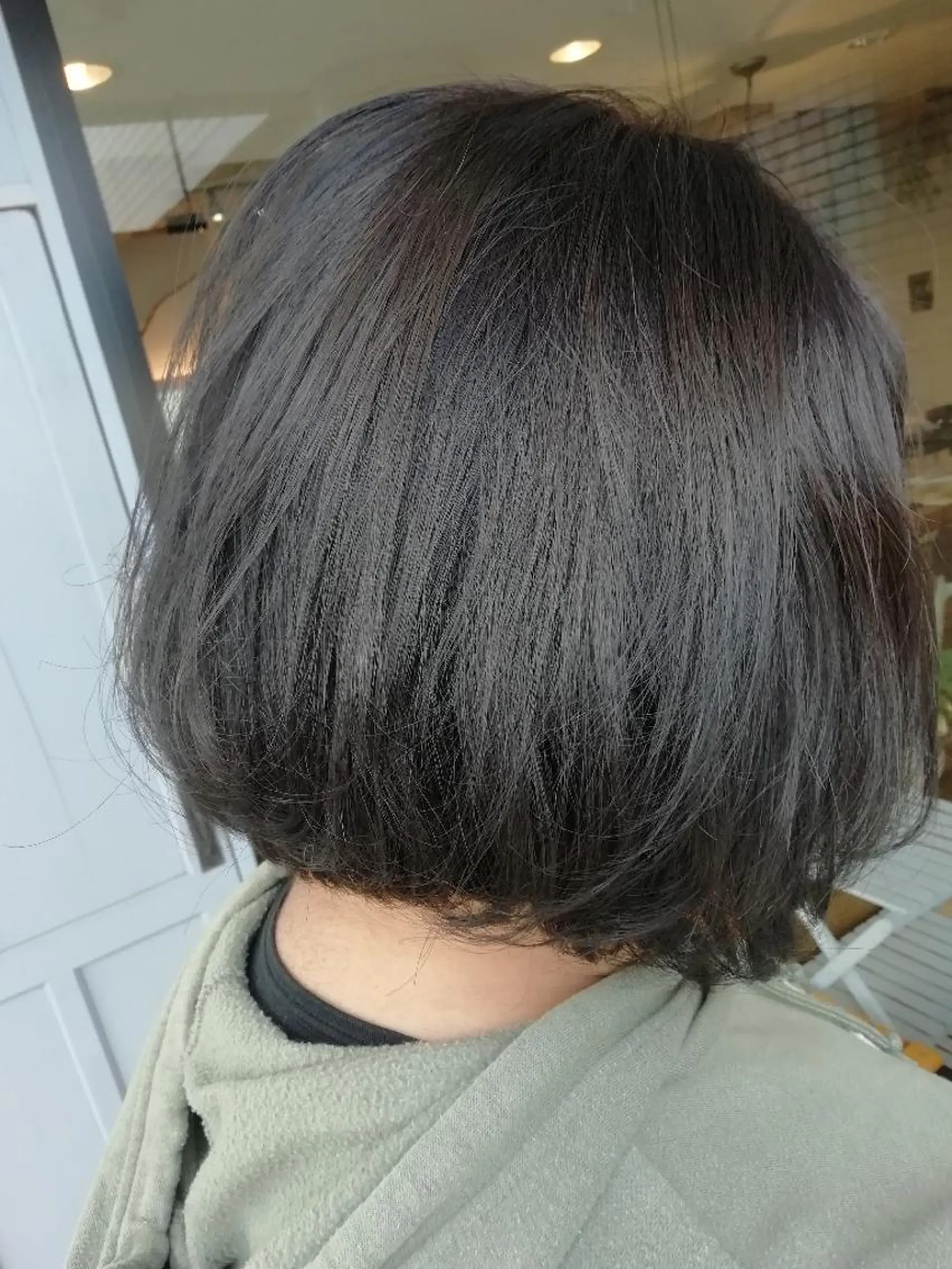 カラー アッシュ アッシュグレー ラベンダーカラー 堀 望美のヘアスタイル