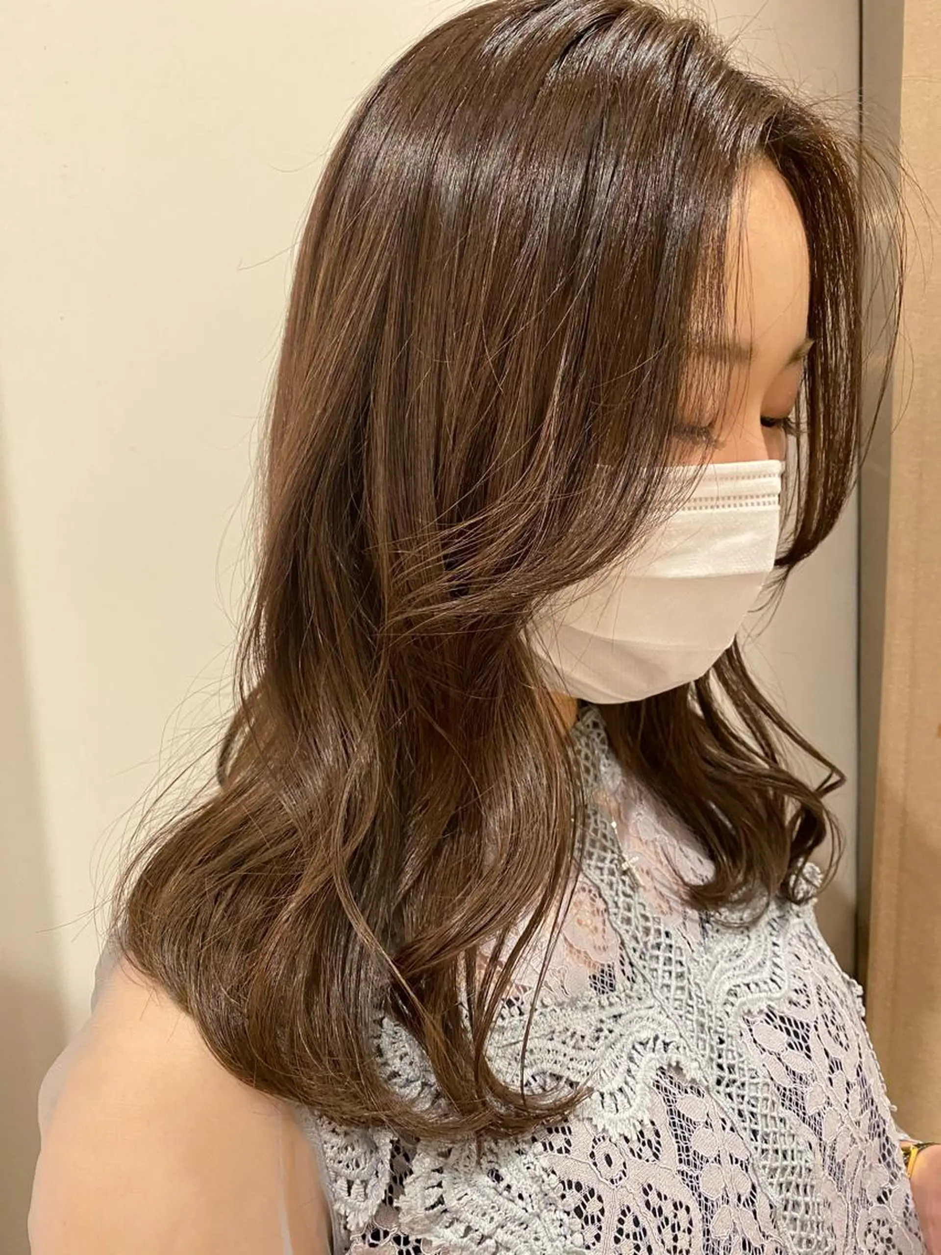 セミロング カラー 韓国ヘア顔周りカット 艶髪ベージュtamaのヘアスタイル