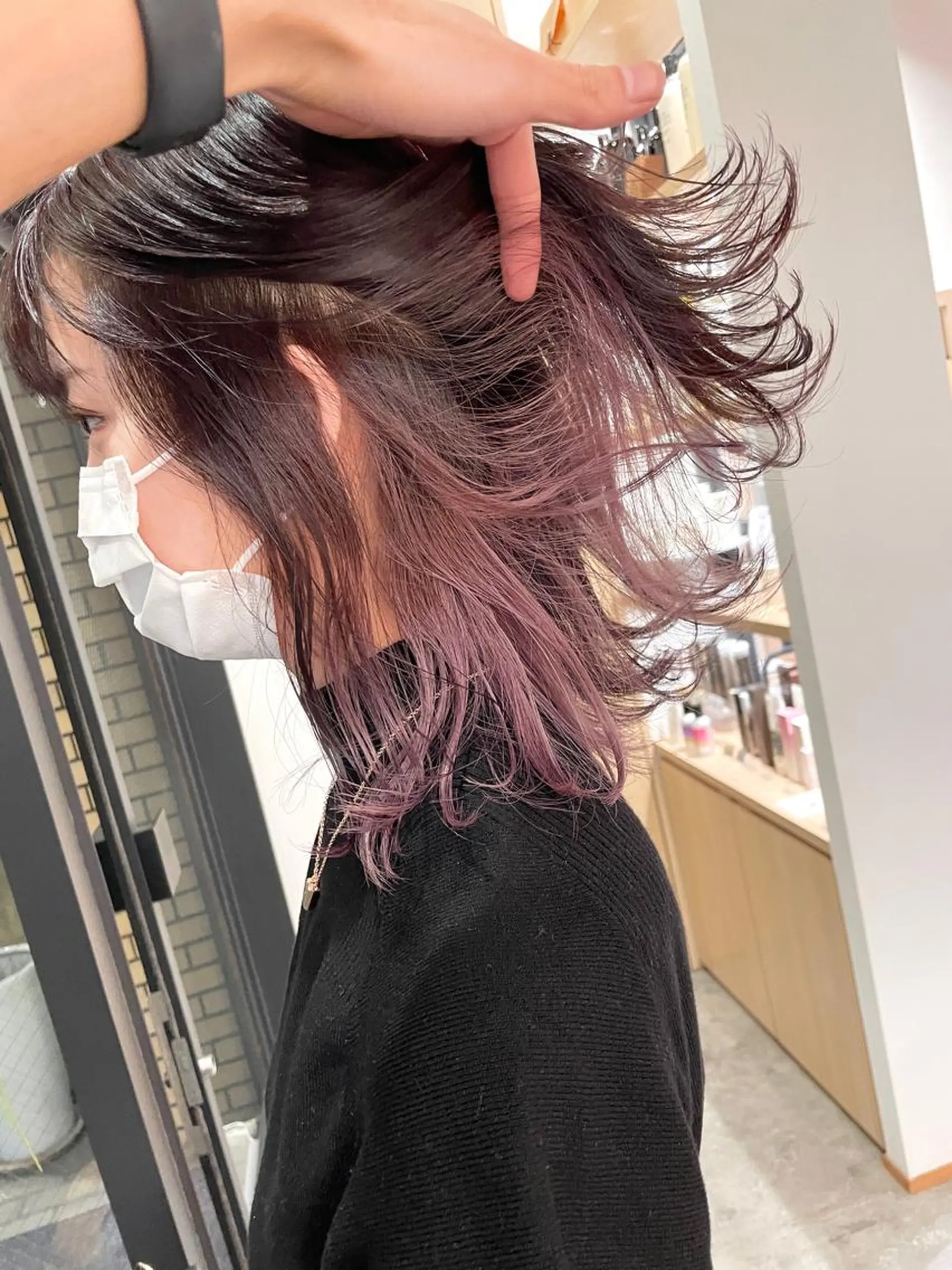 ミディアム カラー インナーカラー ピンクカラー ピンクパープル パープルカラー ヘアカラー 城　健太郎 💎ハイトーンのヘアスタイル