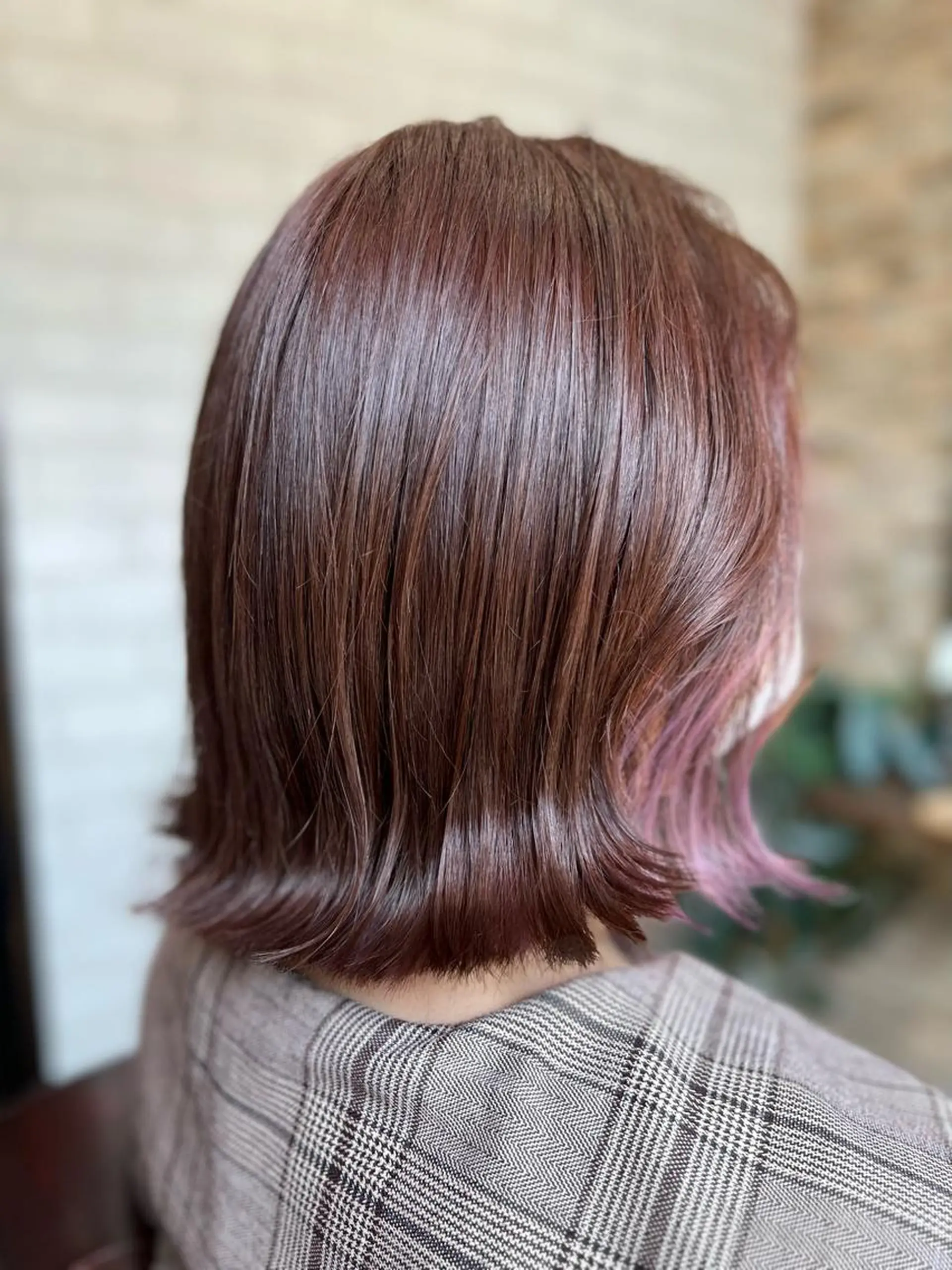 ミディアム カラー イヤリングカラー ラベンダーカラー ヘアカラー トリートメント 多賀 順平のヘアスタイル