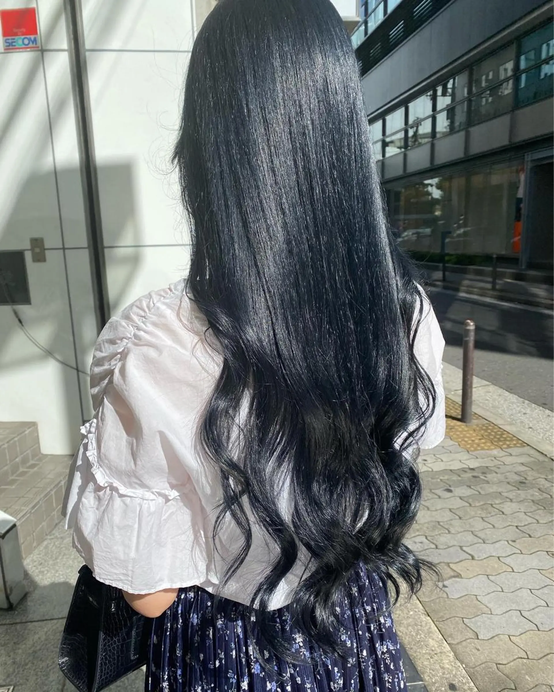 ロング カラー ヘアアレンジ マツエク・マツパ アイブロウ ブルーカラー ブルージュ ネイビーカラー トリートメント ヘッドスパ Noah's　Ark所属・透明感カラー🫧ヘア セット🫧松本菜月の眉毛・アイブロウイメージ