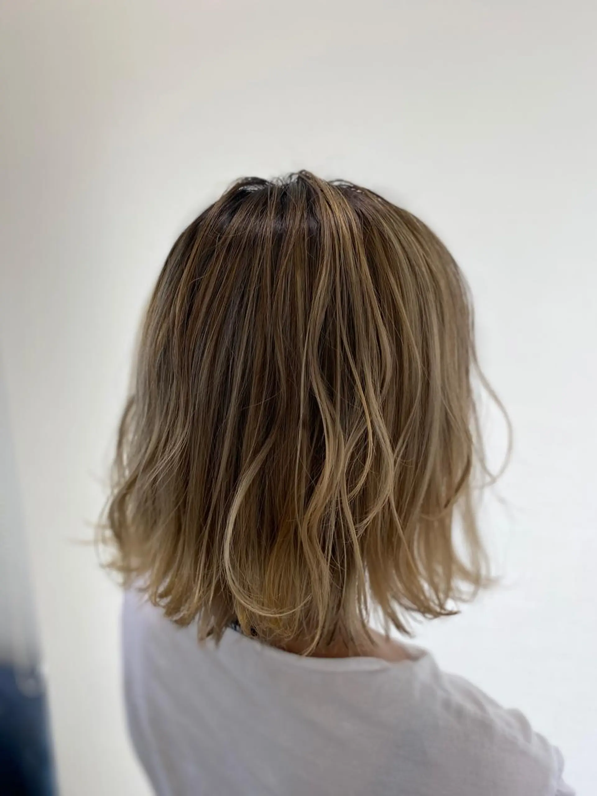 ミディアム カラー ヘアアレンジ バレイヤージュ レイヤーカット replica上大岡所属・松井 敬太郎のヘアスタイル