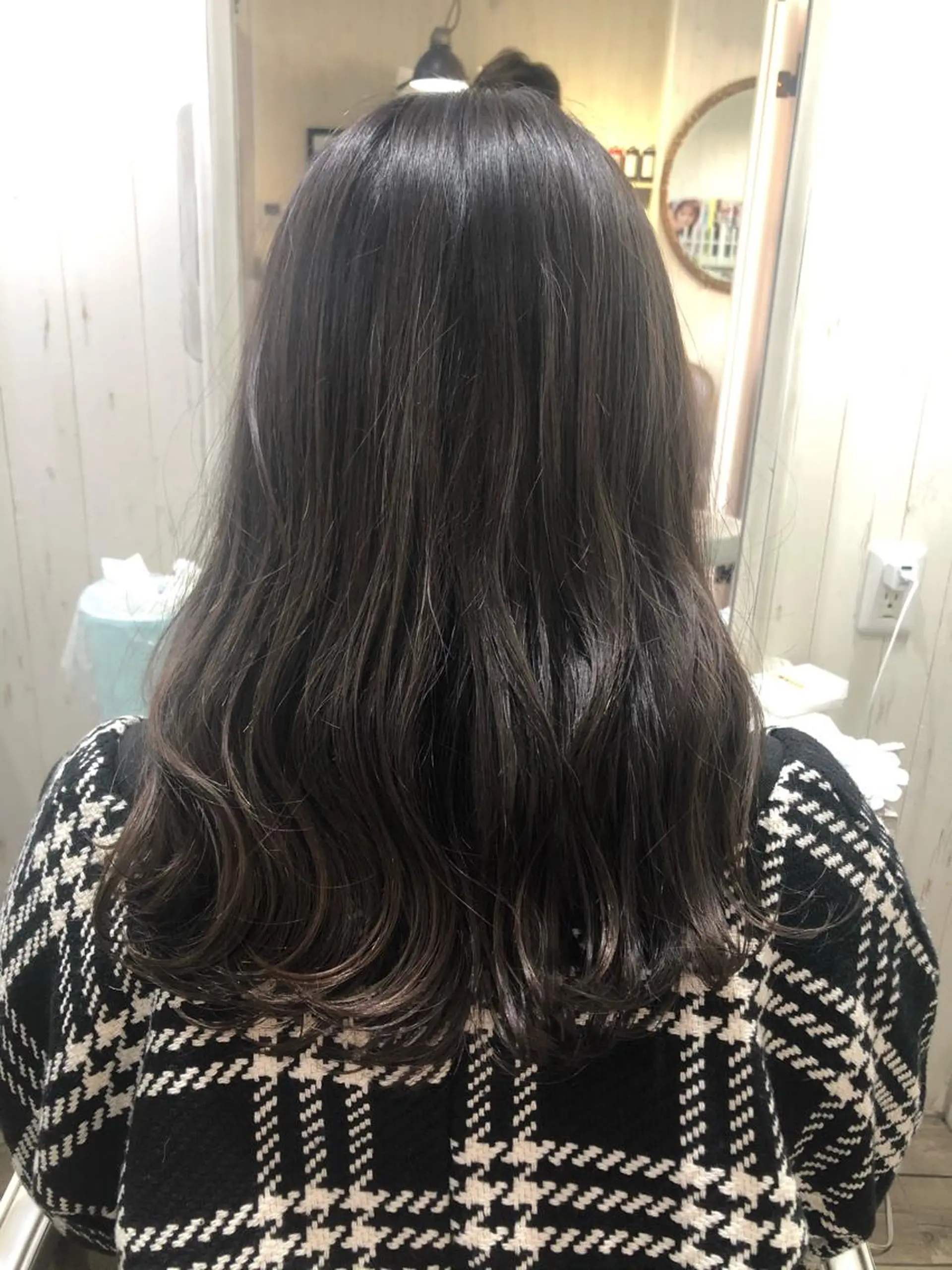 カラー ハイライトカラー ヘアカラー トリートメント イシジマ タカナリのヘアスタイル