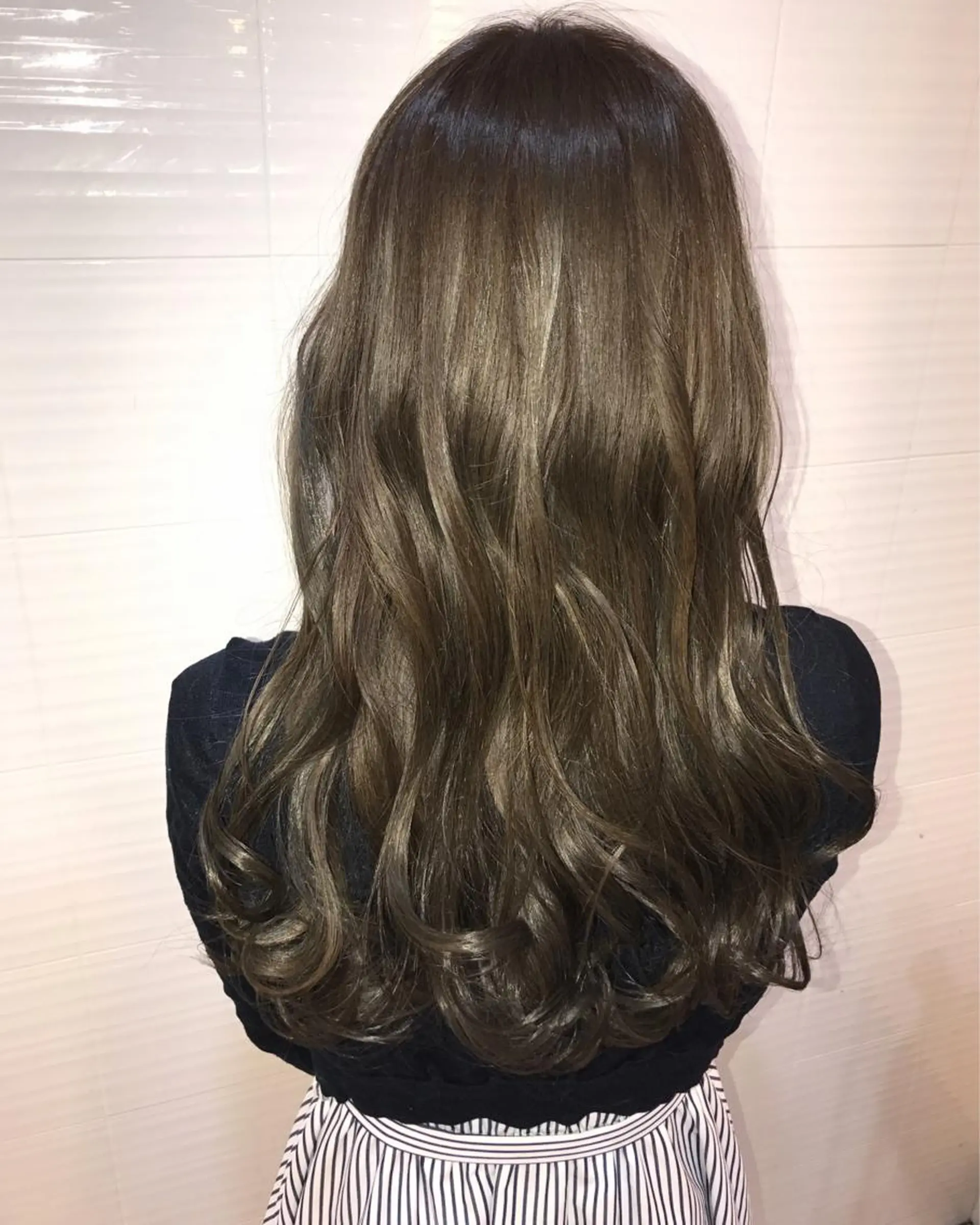 ミディアム カラー パーマ 外国人風カラー 🫧代表/新宿駅近/ 限定価格🫧田辺貴裕のヘアスタイル