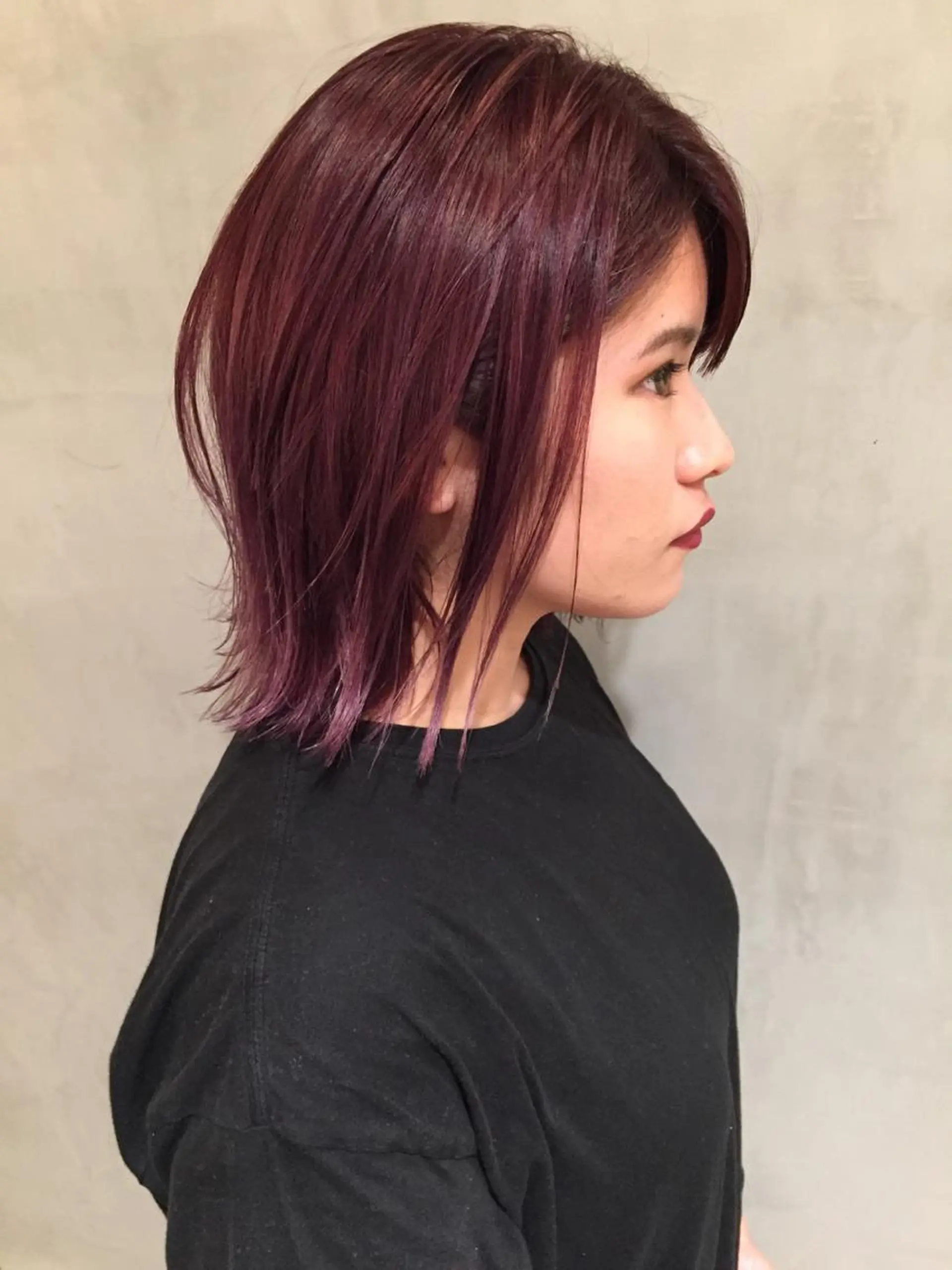 ミディアム カラー ブリーチ ピンクカラー パープルカラー laughl所属・大西 直人のヘアスタイル