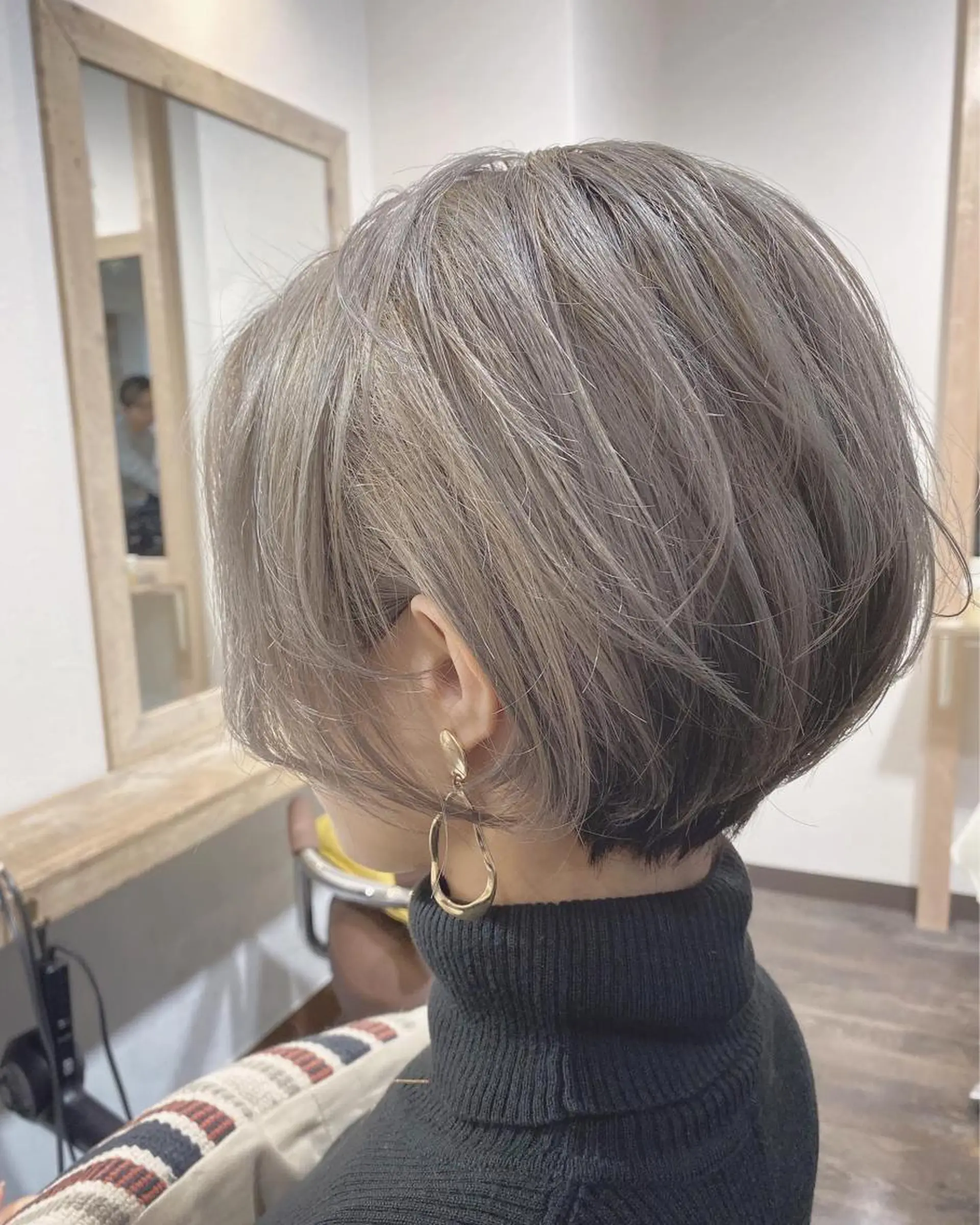 ショート カラー ヘアカラー トリートメント 🌈ショート/レイヤ ーカット/中村崇宏のヘアスタイル