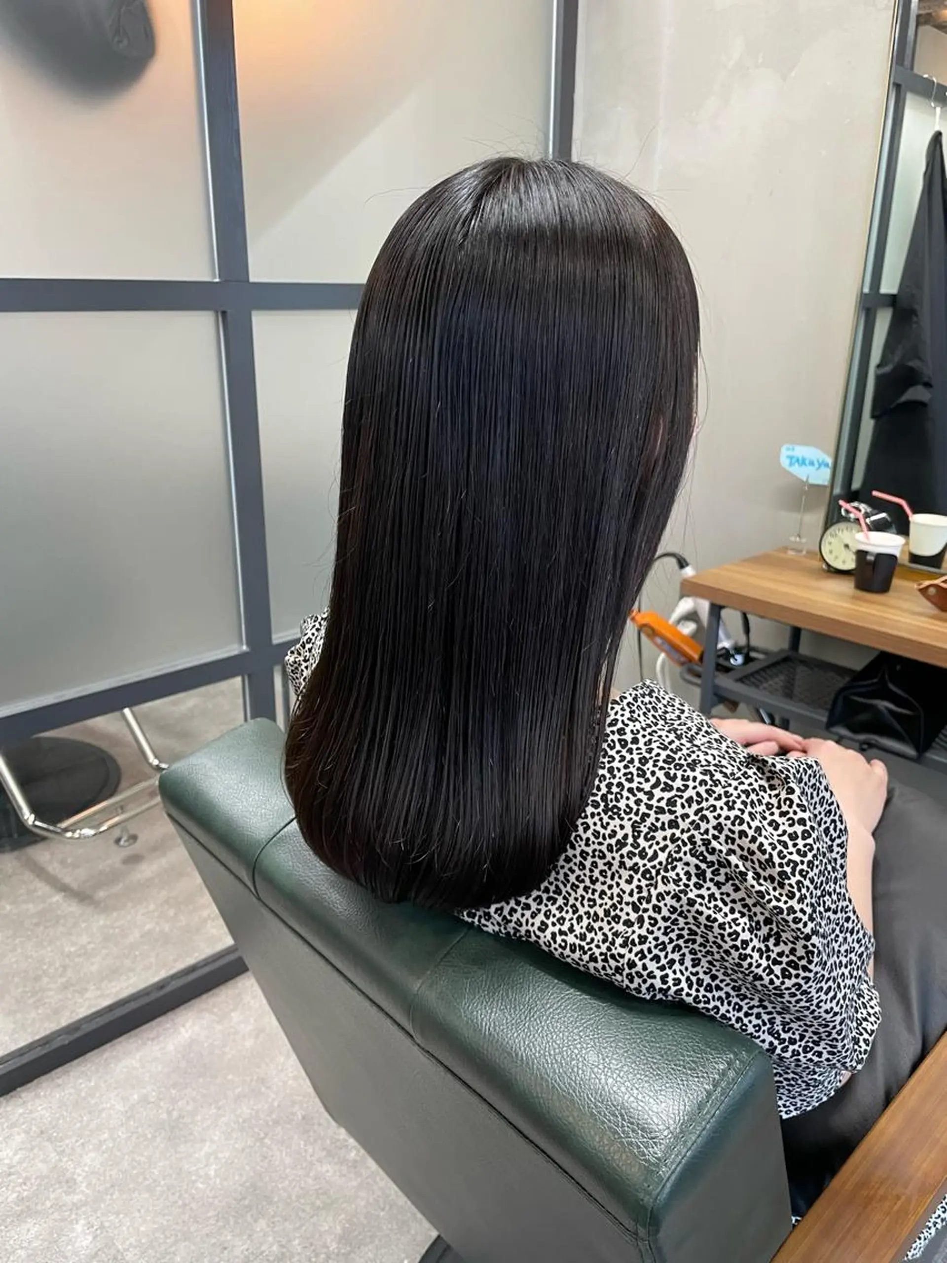 セミロング パーマ ストレートパーマ S.BROOM なんばTAKUYAのヘアスタイル