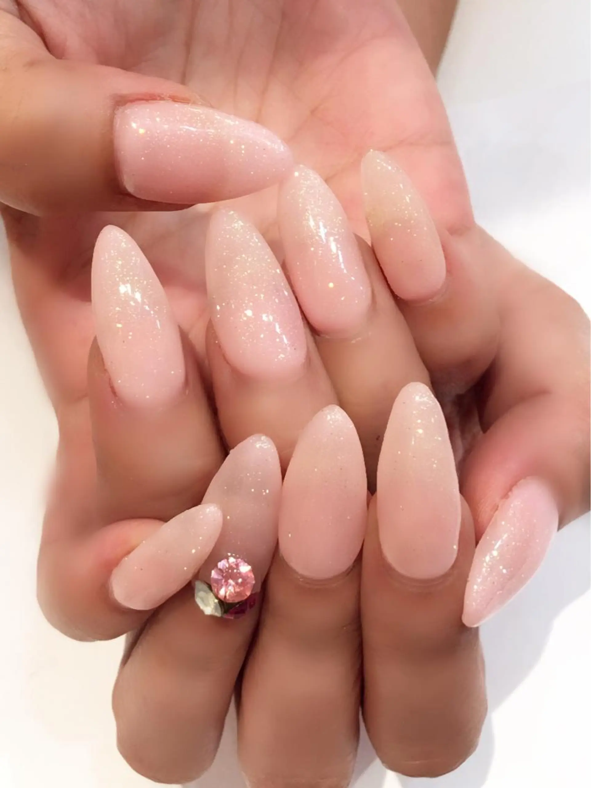 ロング カラー パーマ ヘアアレンジ メンズ キッズ ネイル マツエク・マツパ ワンカラーネイル スカルプネイル シンプルネイル NAILSGOGO shibuyaのネイルデザイン