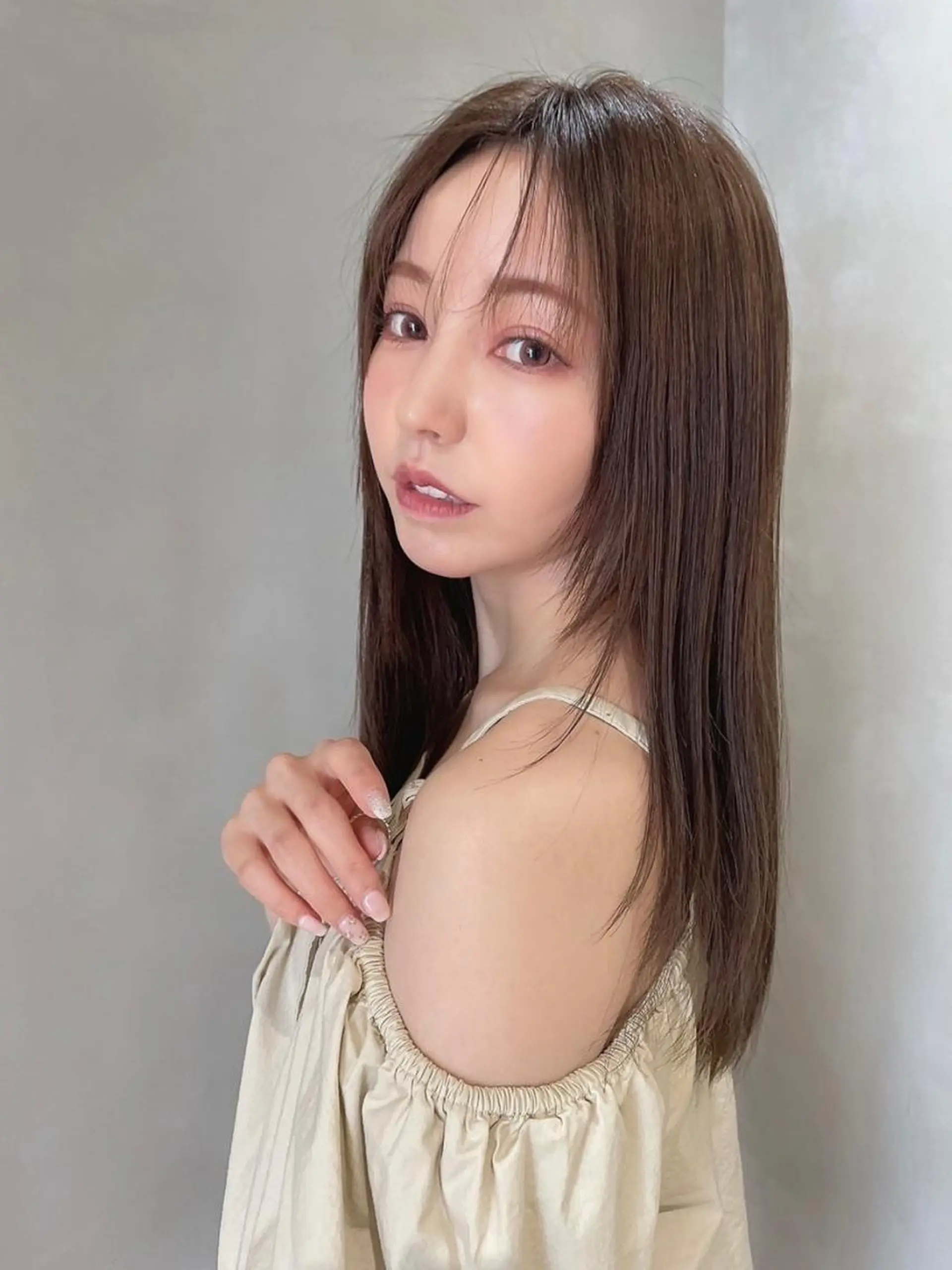 ロング ヘアカラー 縮毛矯正 トリートメント 川口 葉月のヘアスタイル