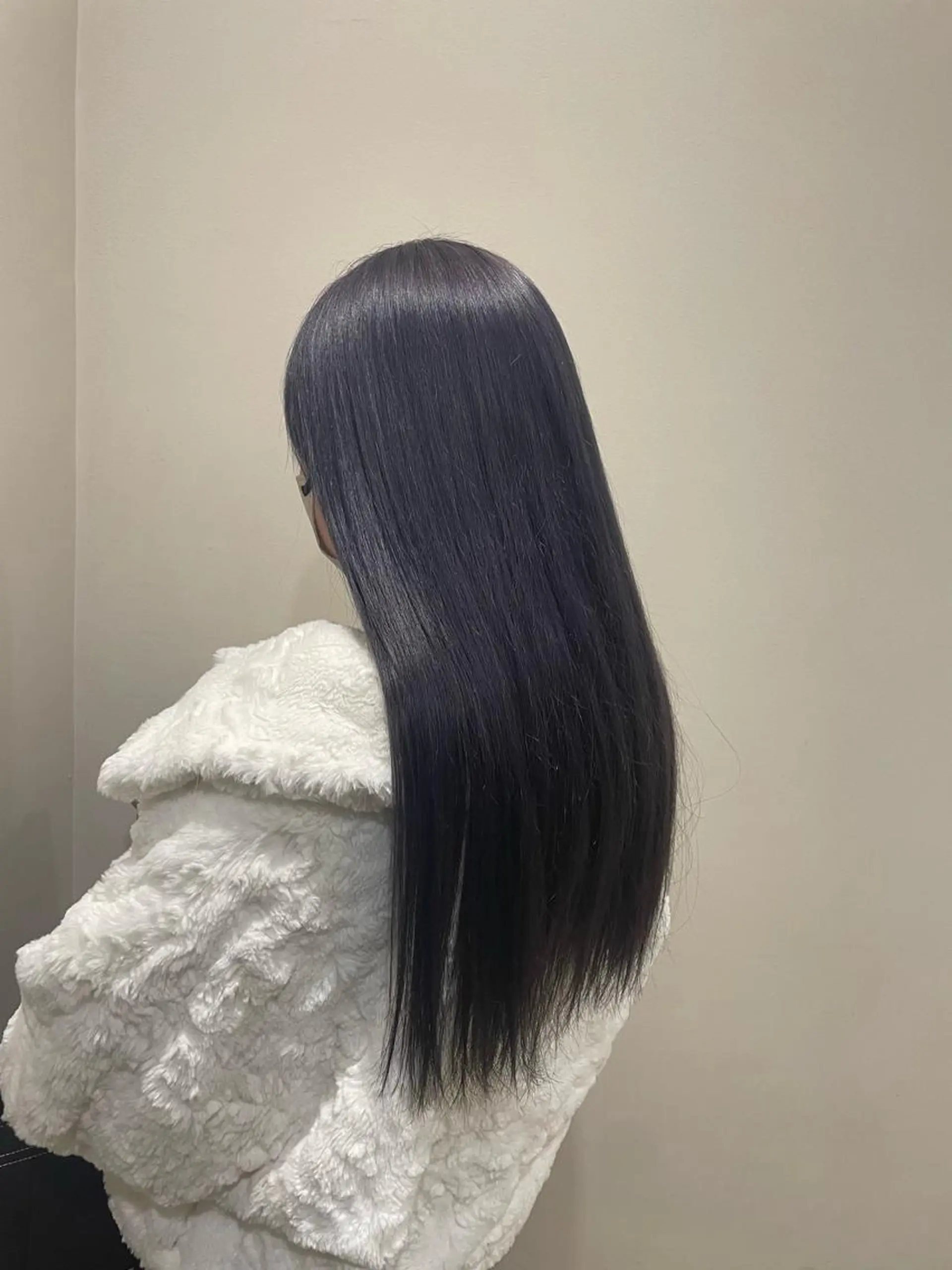 セミロング カラー ヘアアレンジ ダークグレー ヘアカラー ヘッドスパ ヘアセット 🍁カトウ ケイゴ🍁のヘアスタイル