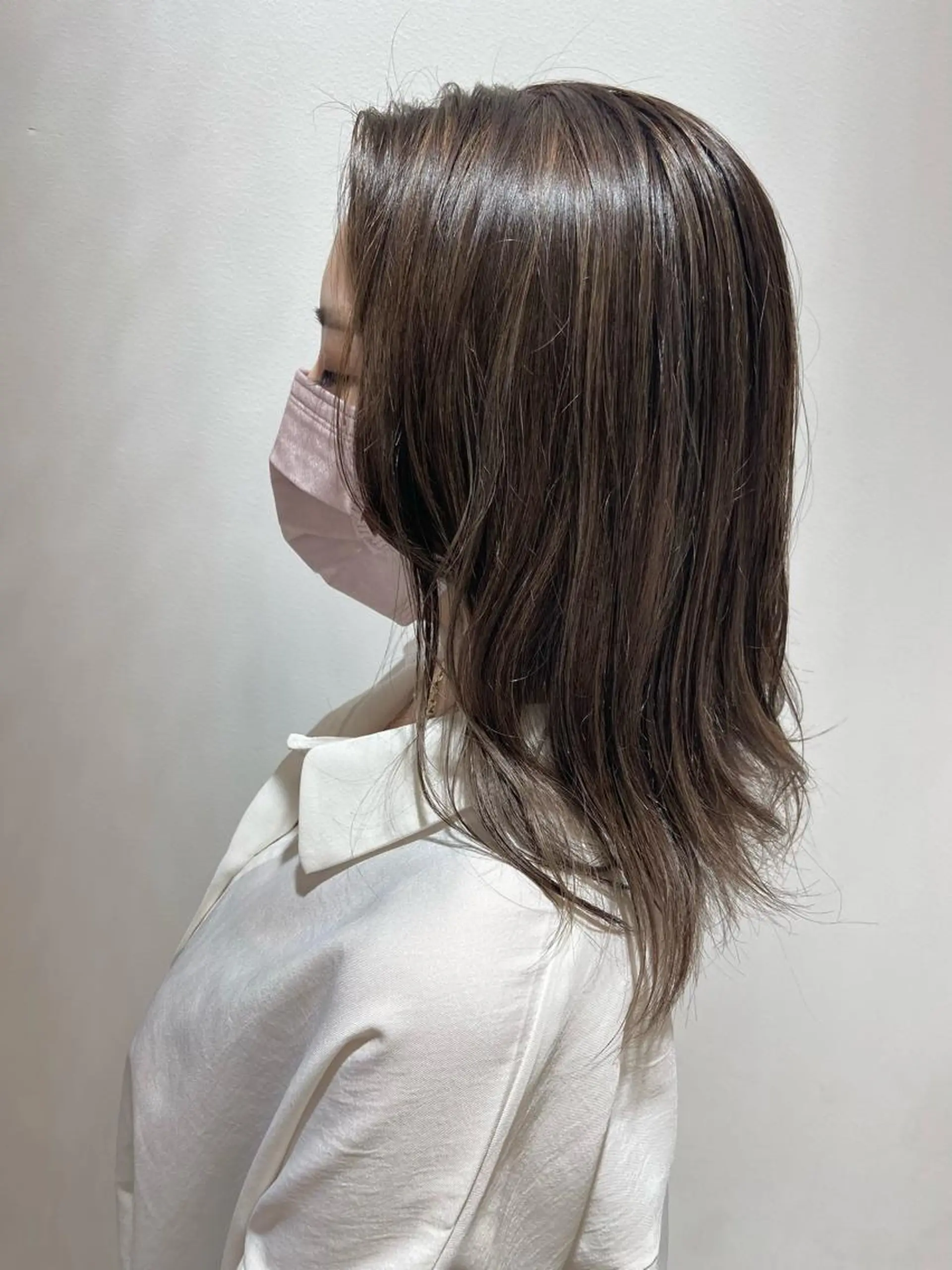 ミディアム カラー ヘアカラー 🐺ウルフ/レイヤー 似合わせ‎🤍沙羅のヘアスタイル