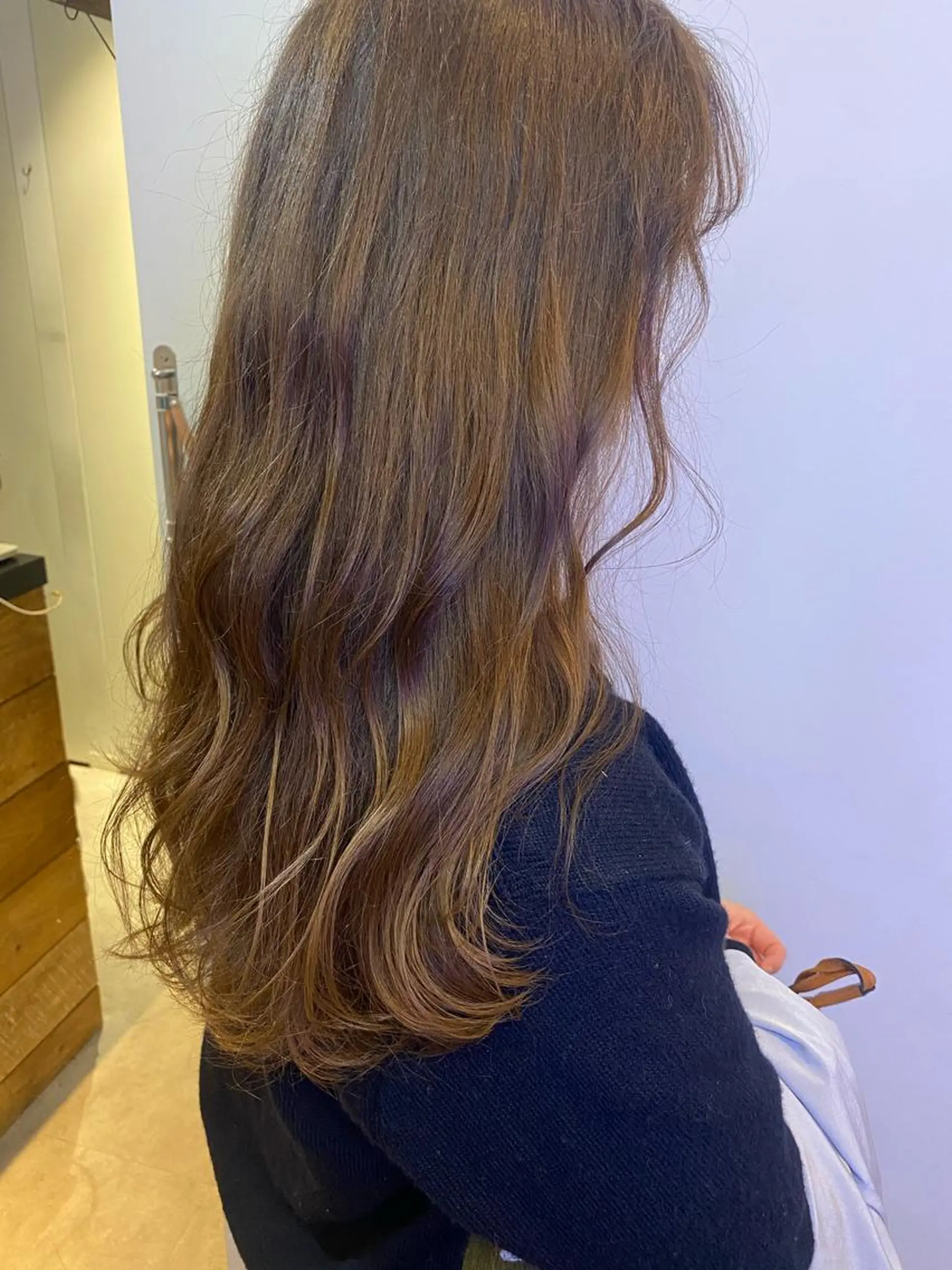 セミロング カラー ブリーチ イルミナカラー ブリーチなしカラー カット ヘアカラー トリートメント scene.池袋所属・scene. haraのヘアスタイル