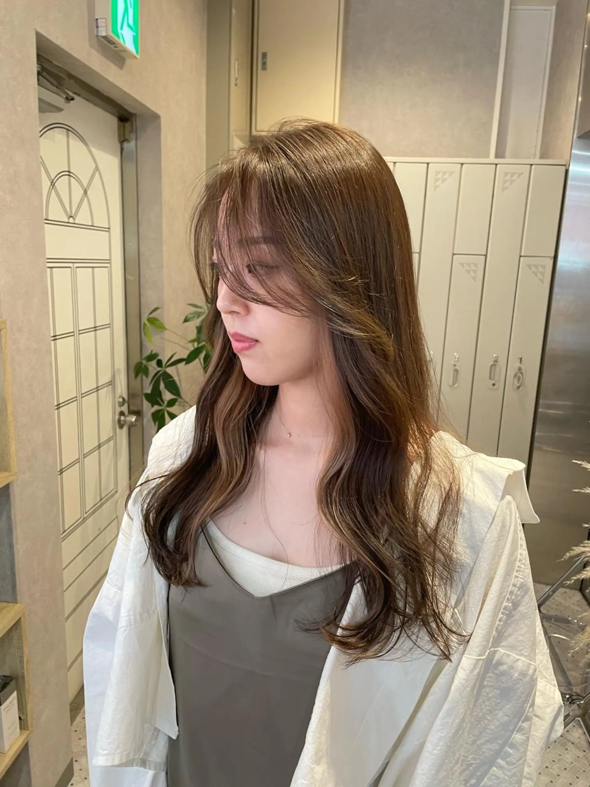 ミディアム 女性スタイリスト専門サロン Zina 天神西通り所属・艶髪韓国ヘア MANAMI🎀のヘアスタイル