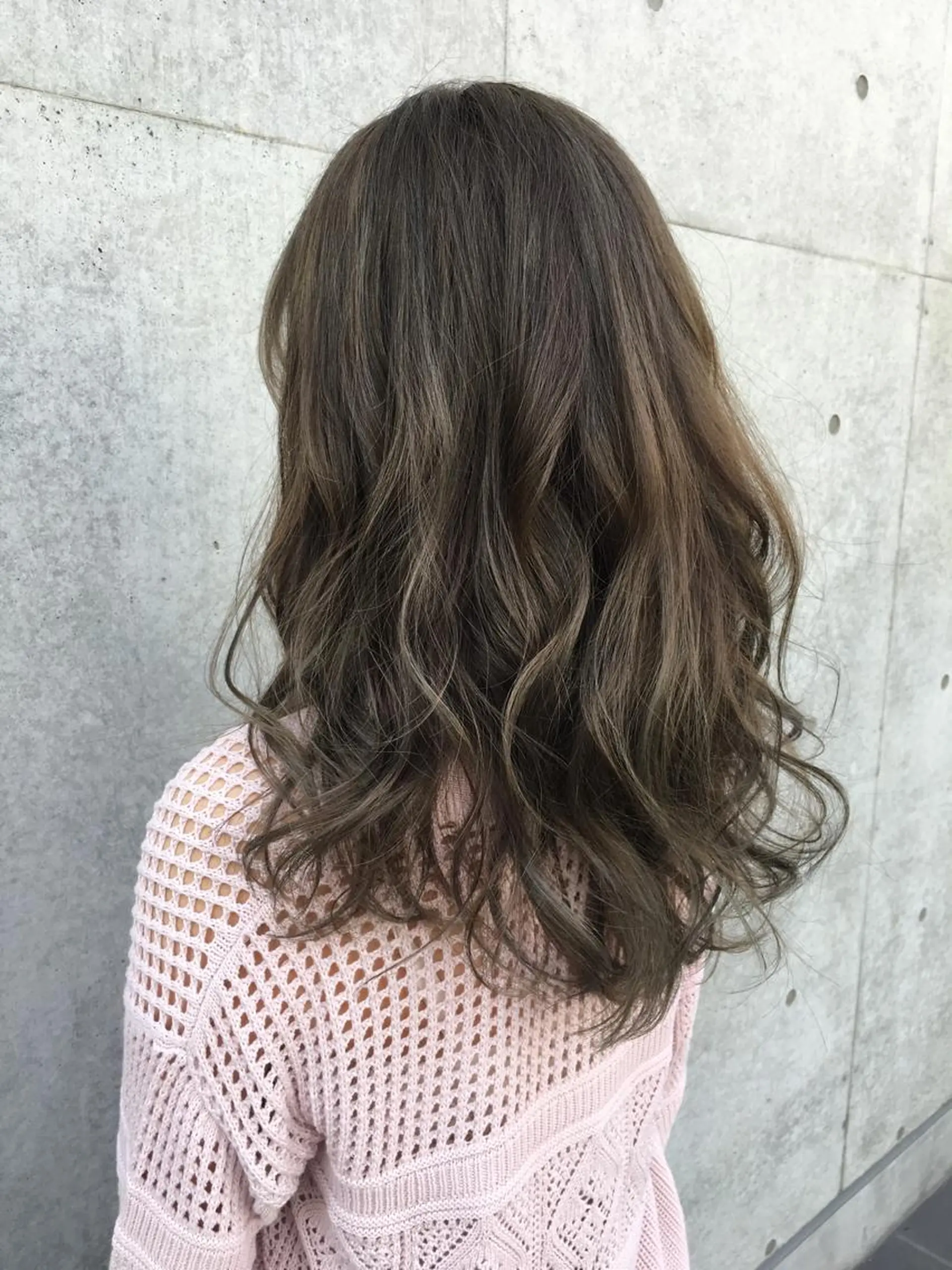 セミロング カラー 井坂 和博のヘアスタイル