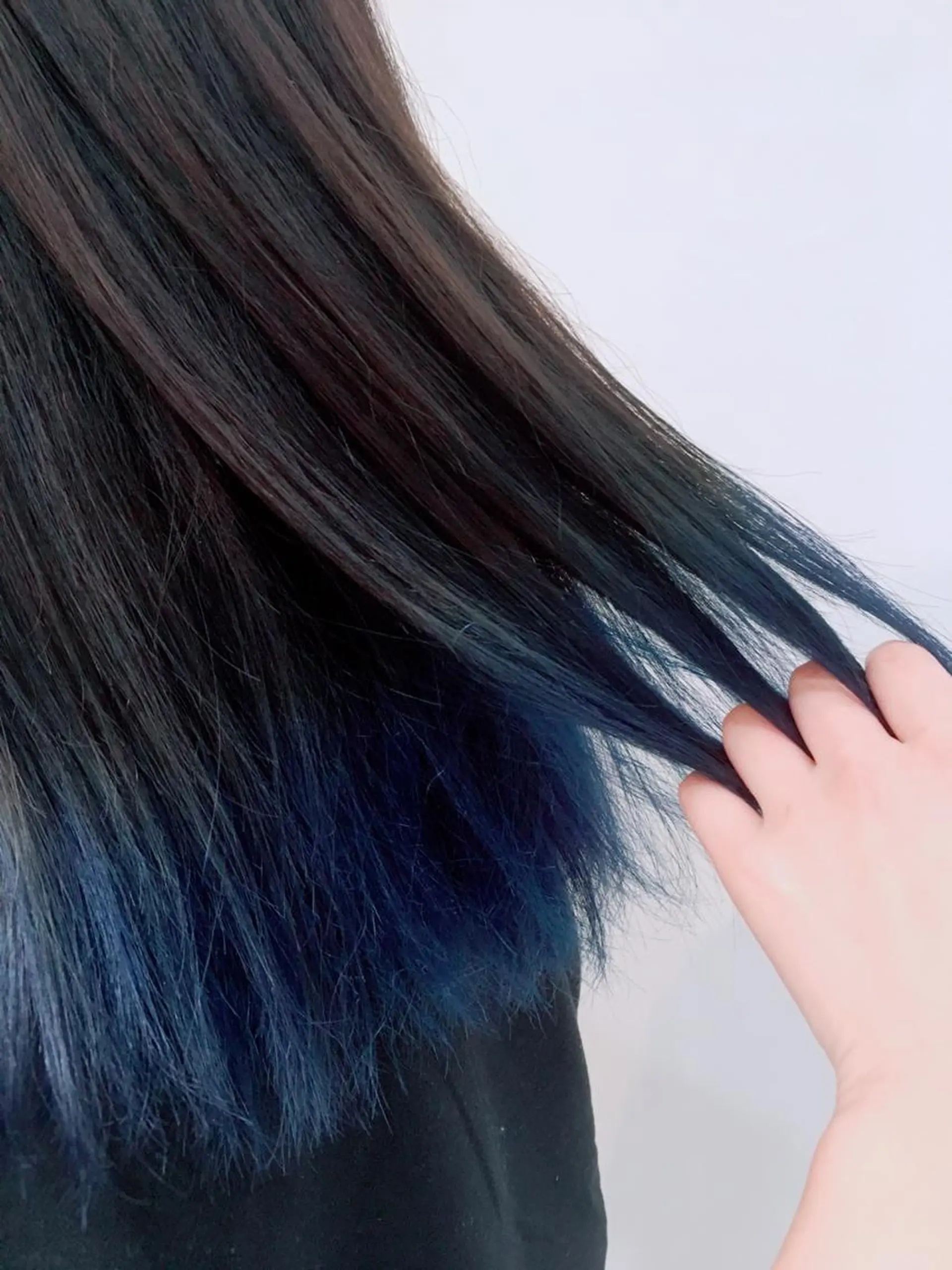カラー ブルーカラー 神田 菜々子のヘアスタイル