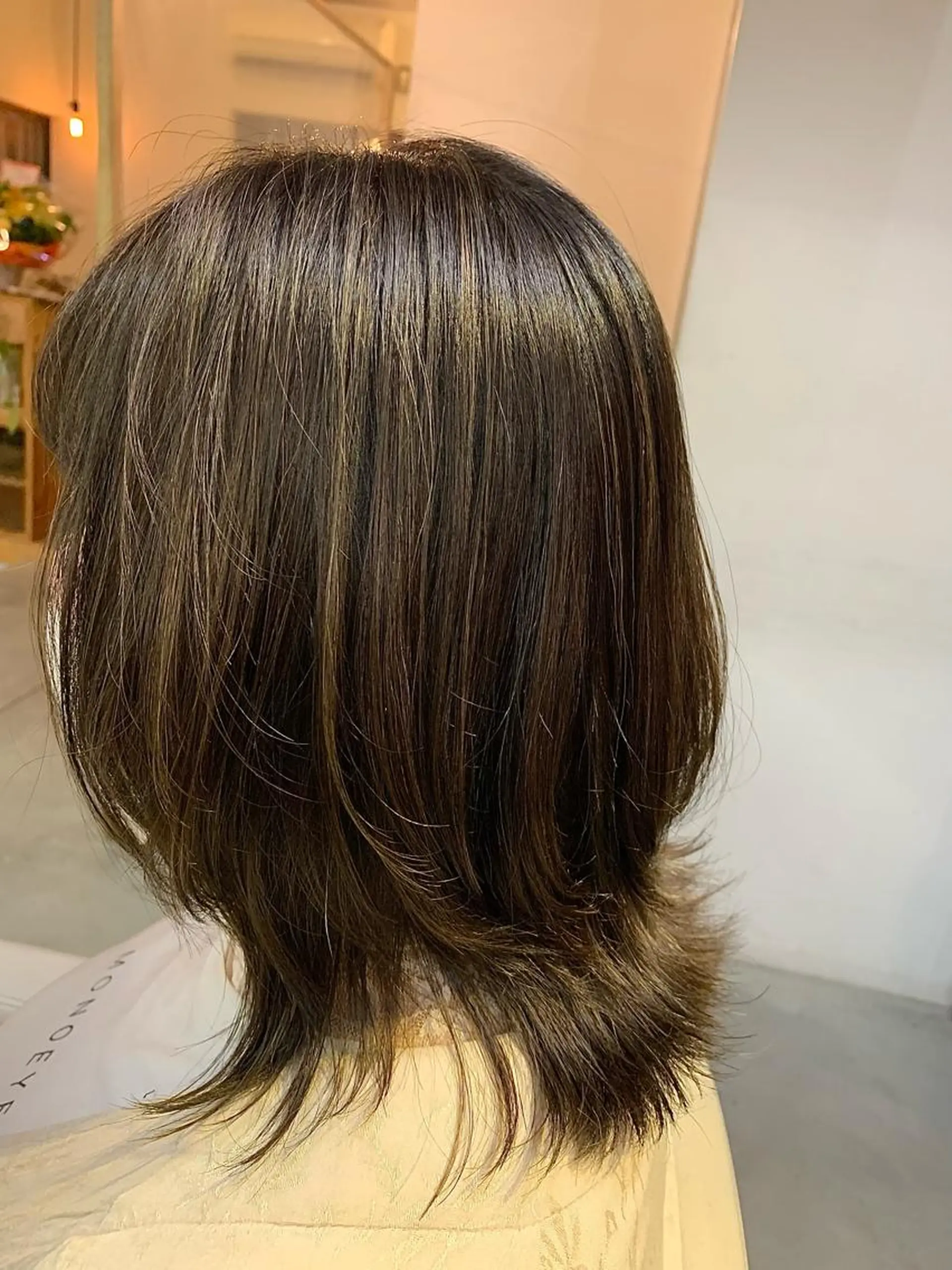 ミディアム カラー ヘアカラー 室岡 桃子のヘアスタイル